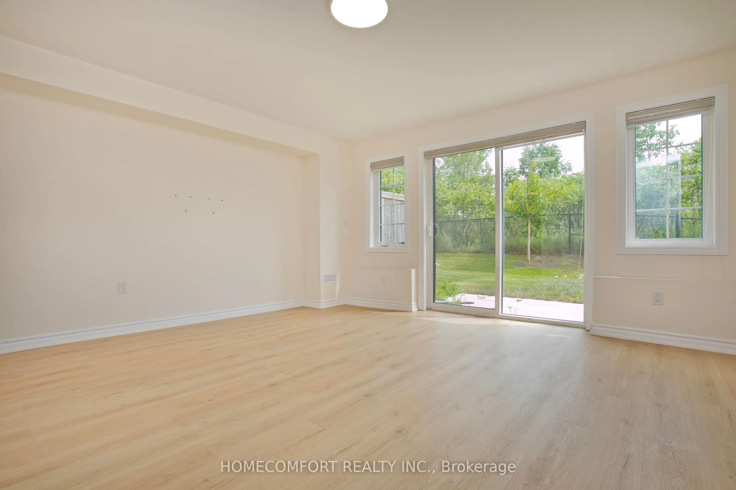 9 Milbourne Lane