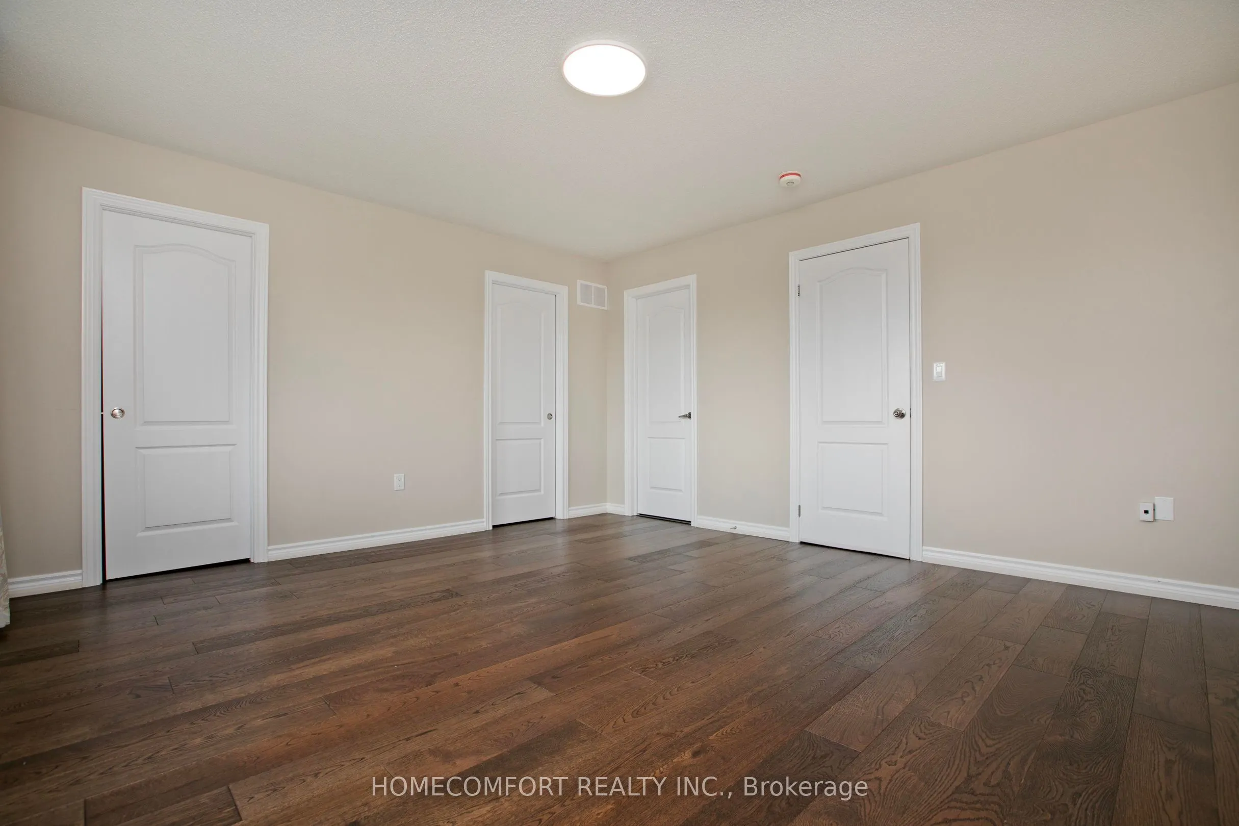 9 Milbourne Lane