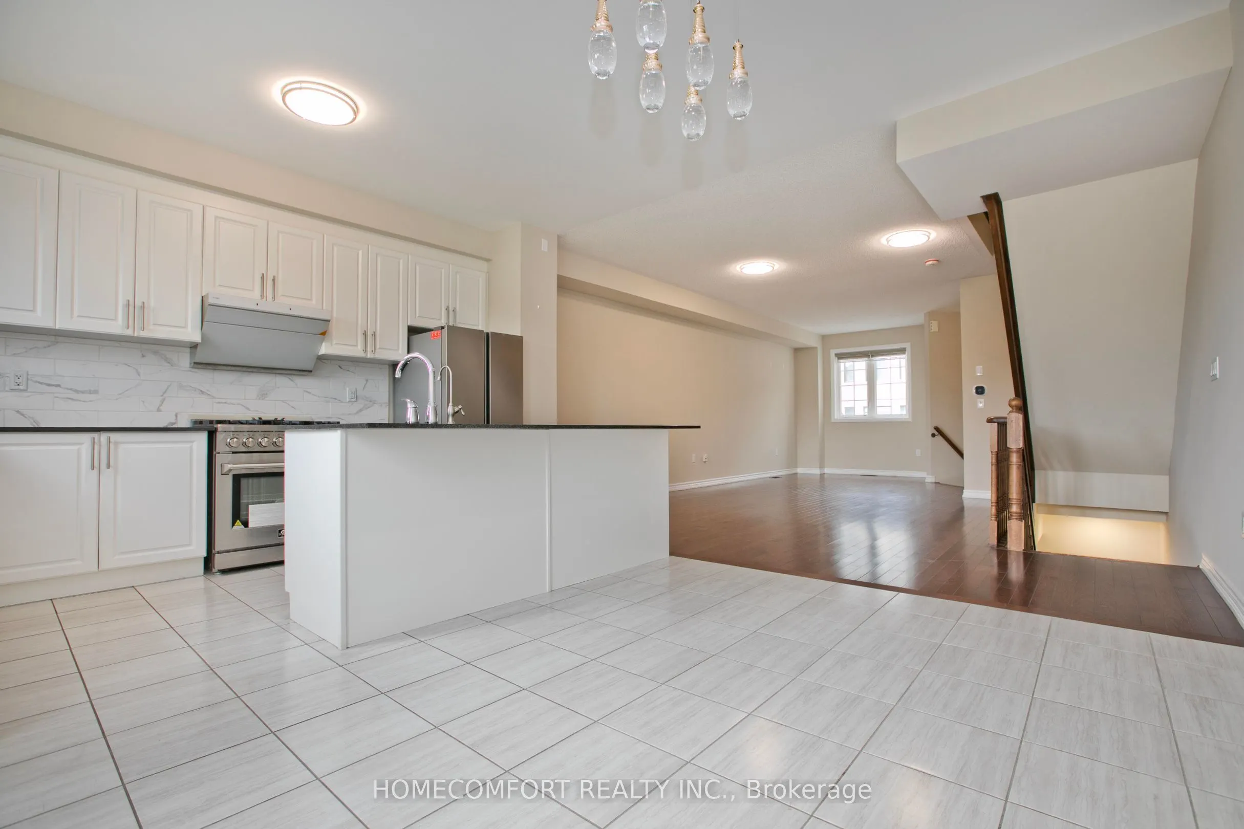 9 Milbourne Lane