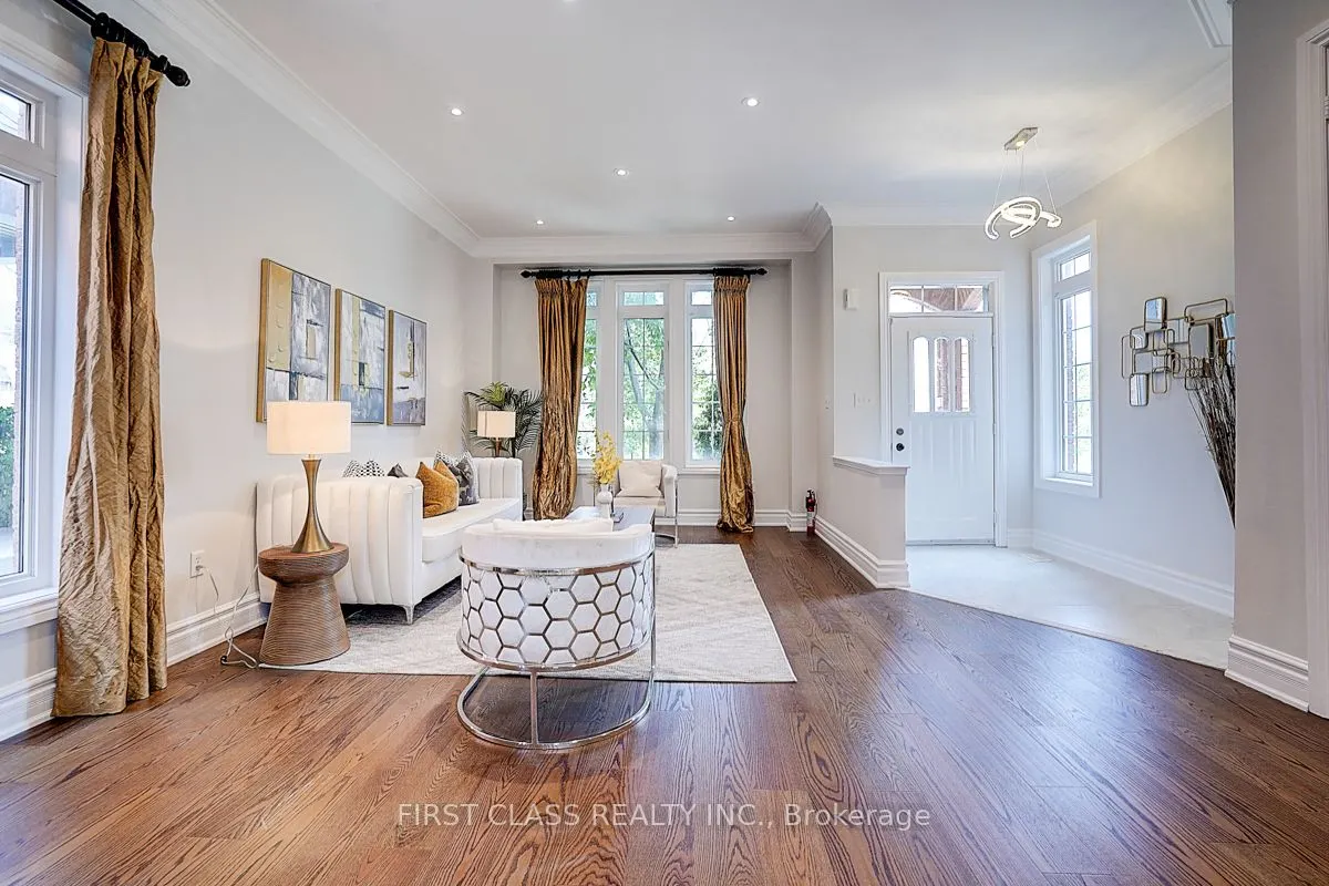 50 Hayfield Crescent