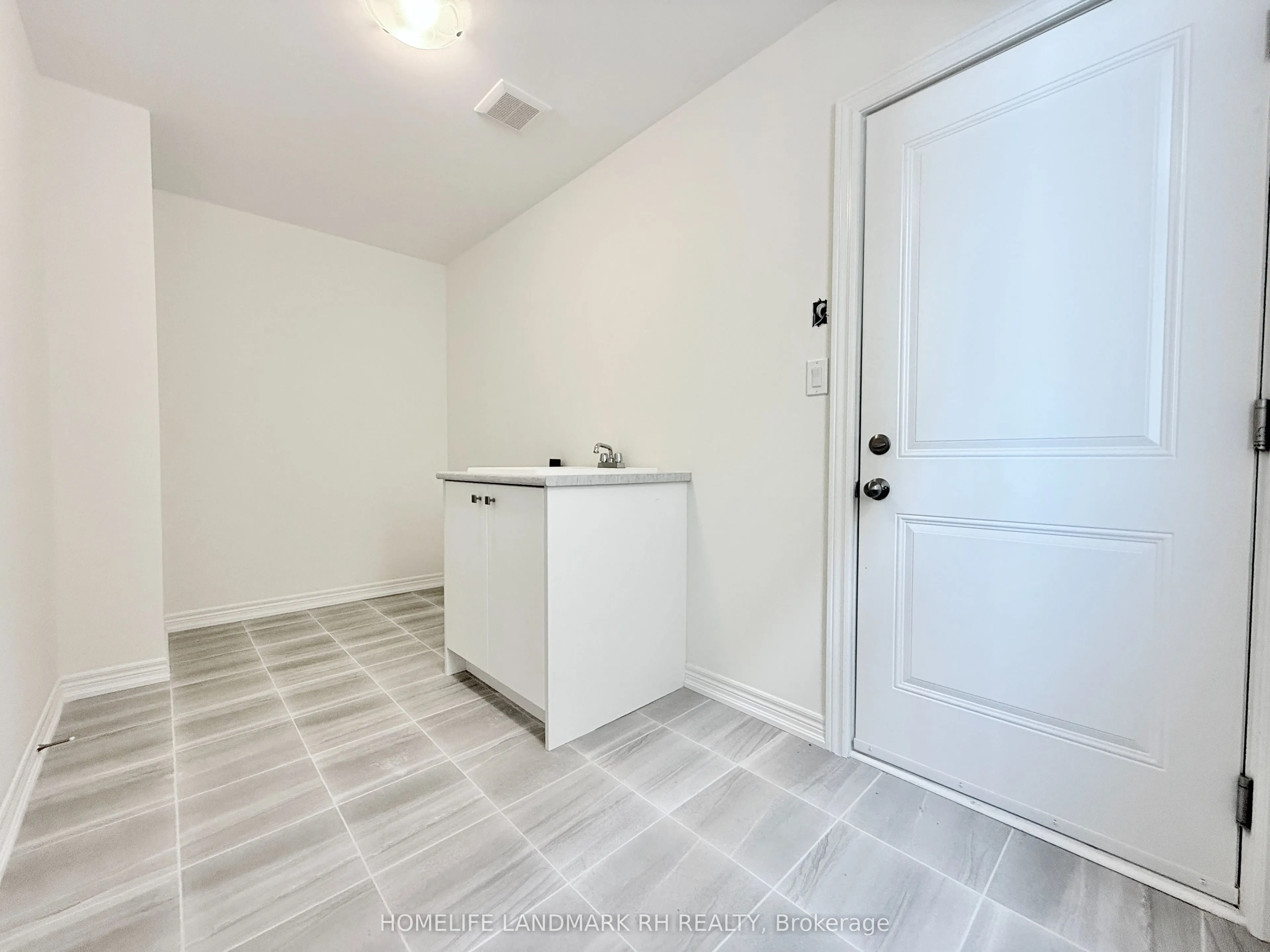 195 Berczy Green Drive