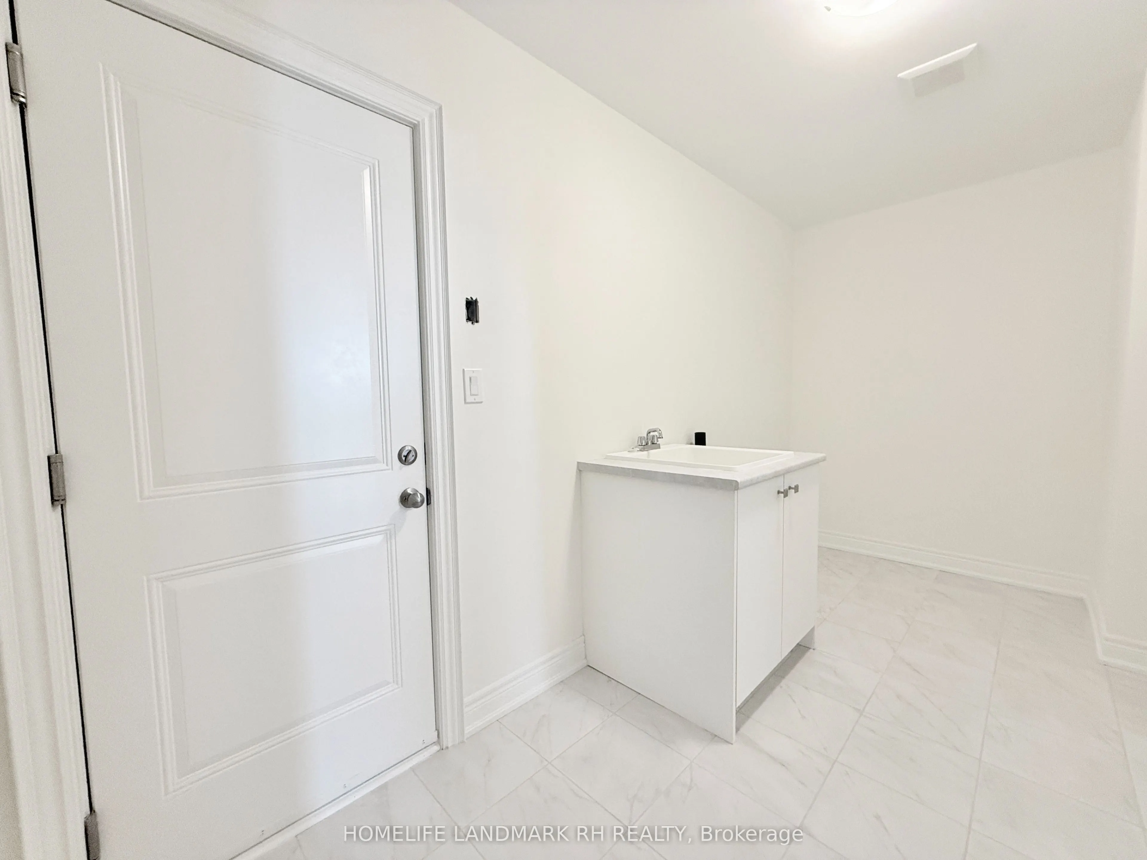 197 Berczy Green Drive