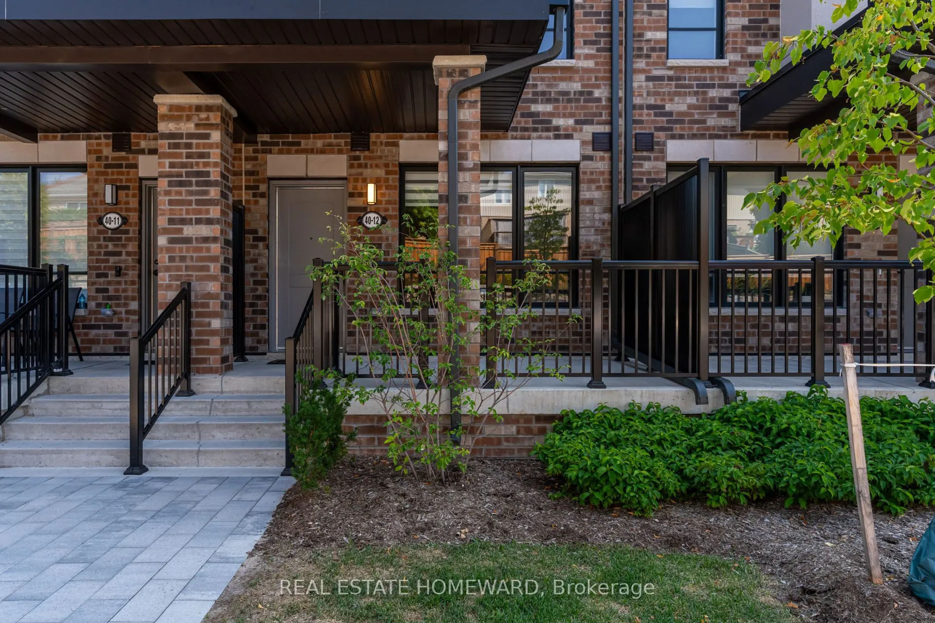 40 Baynes Way, #12