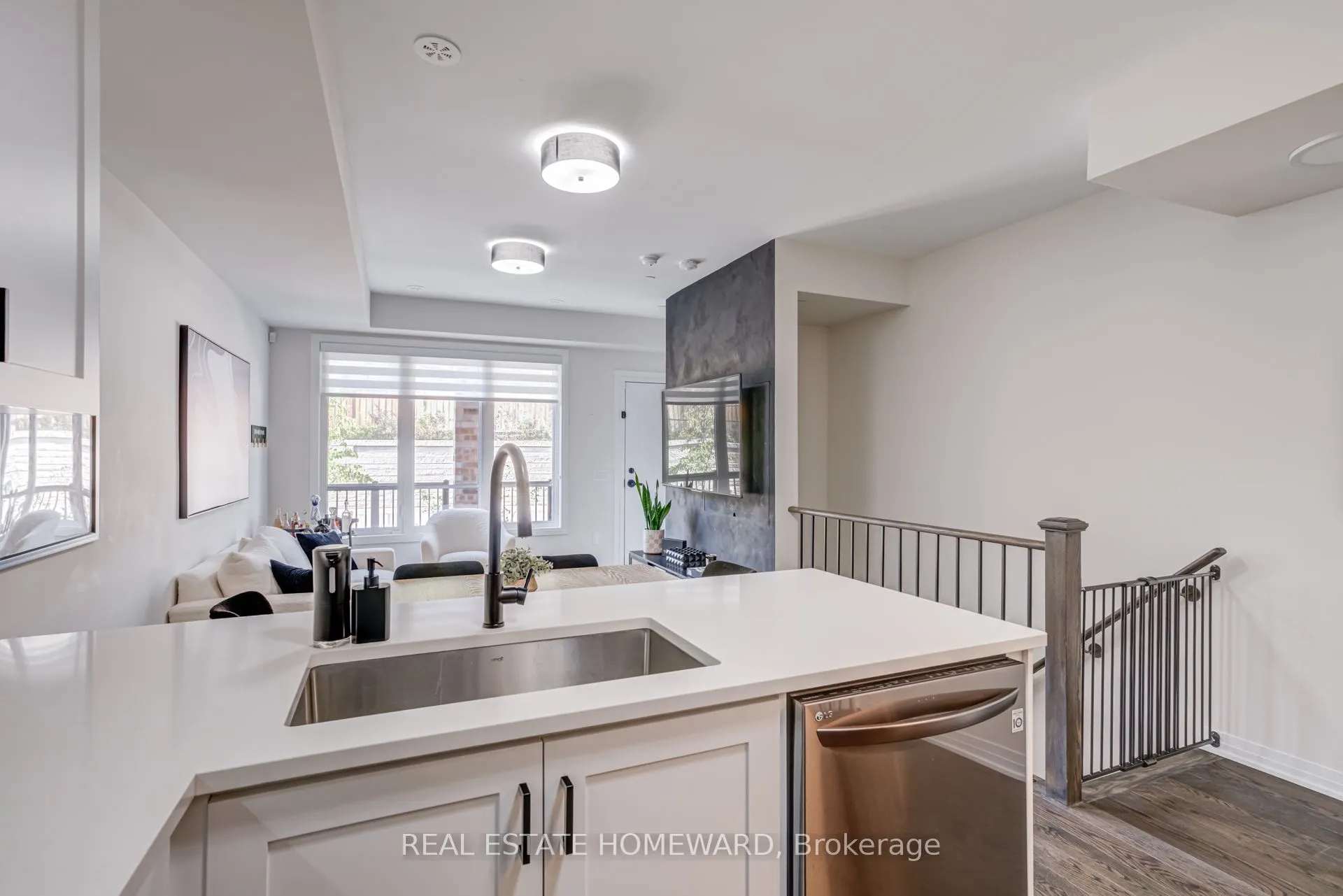 40 Baynes Way, #12