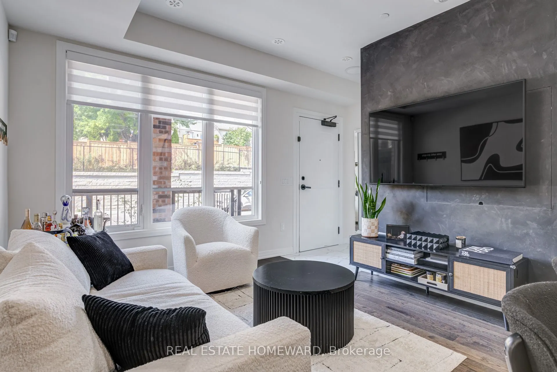 40 Baynes Way, #12
