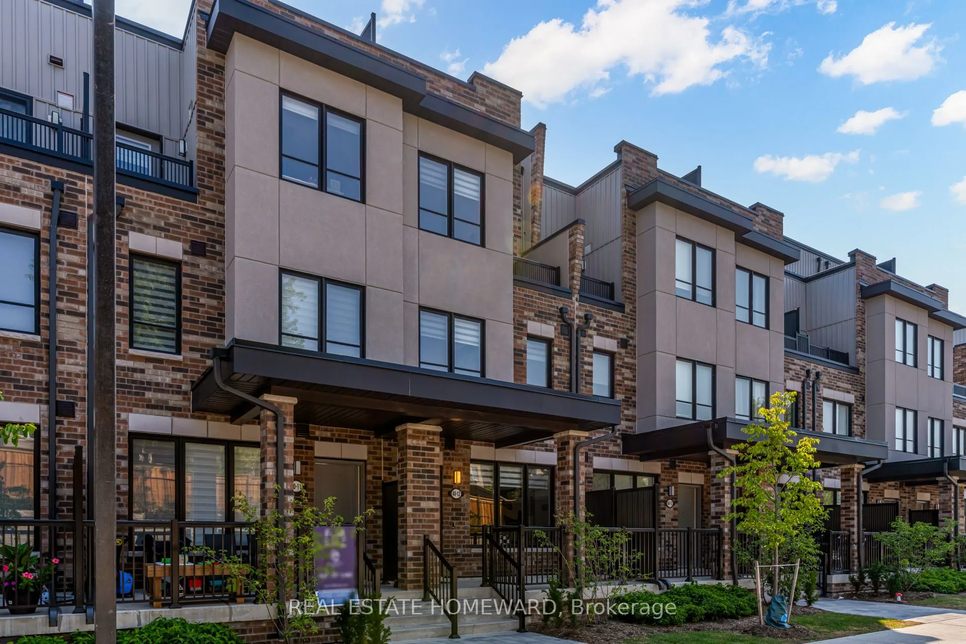 40 Baynes Way, #12
