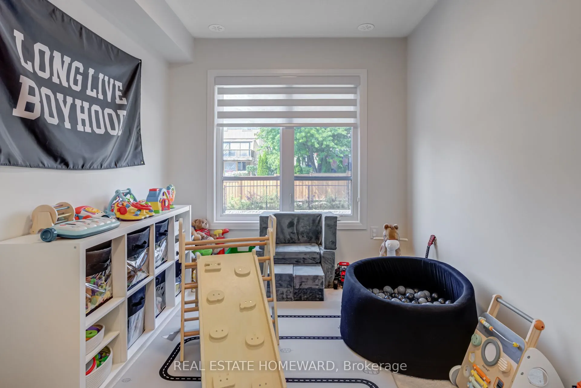 40 Baynes Way, #12