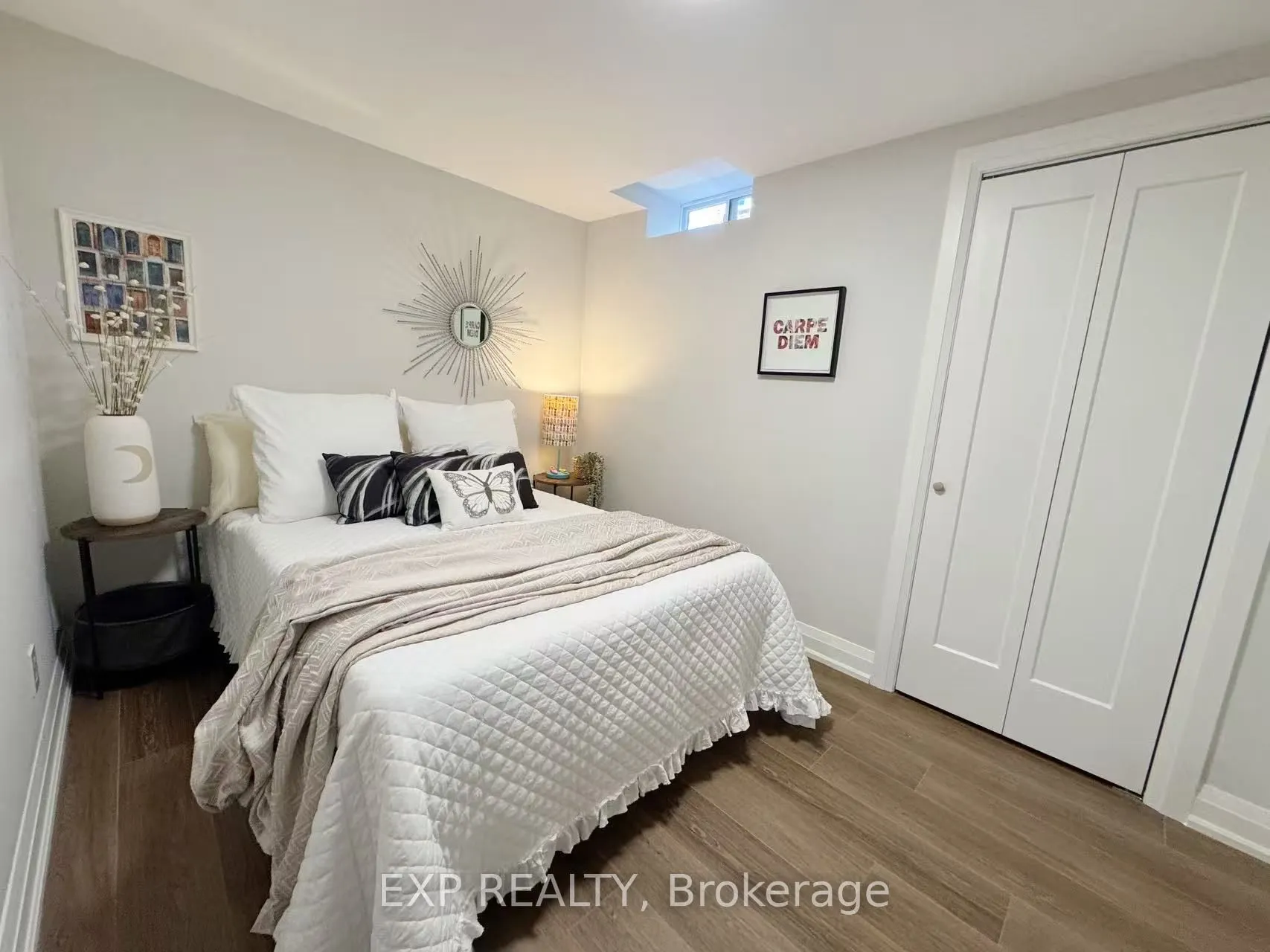 10 Stratford Drive