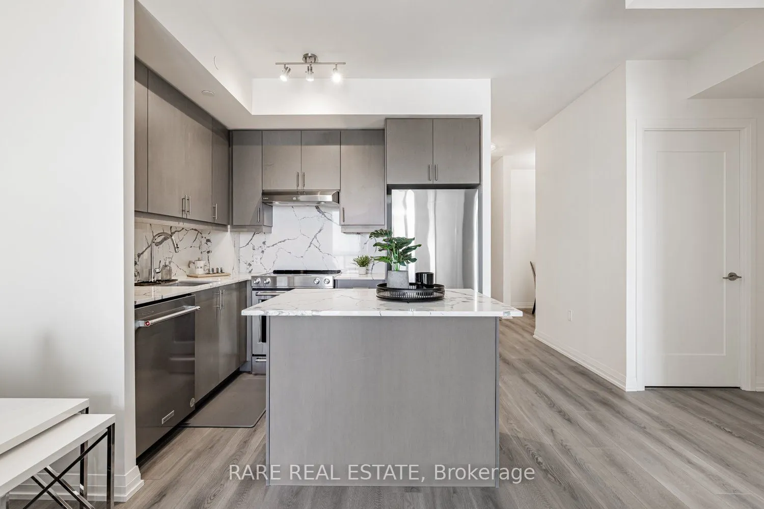 9000 Jane Street, #2110
