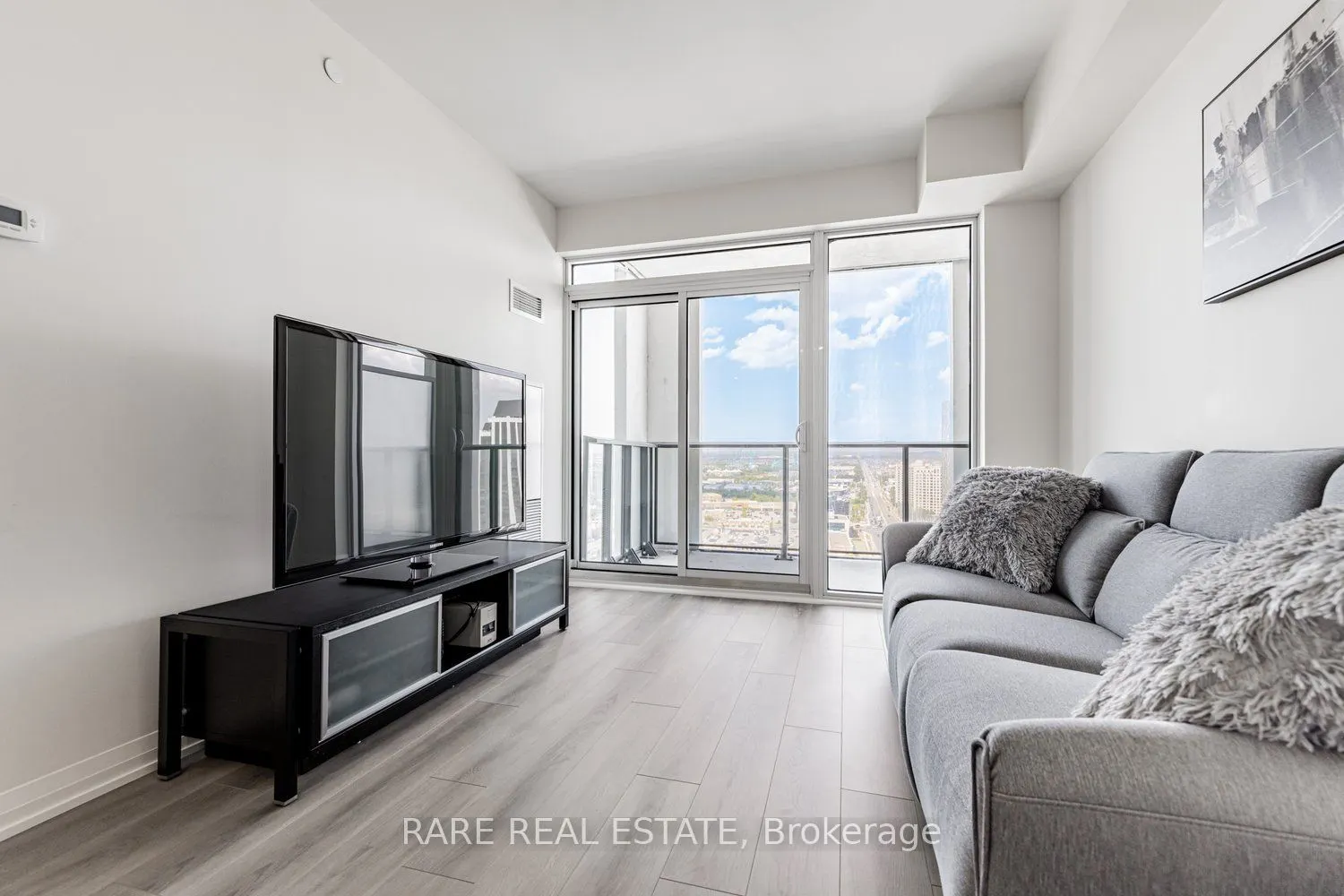 9000 Jane Street, #2110