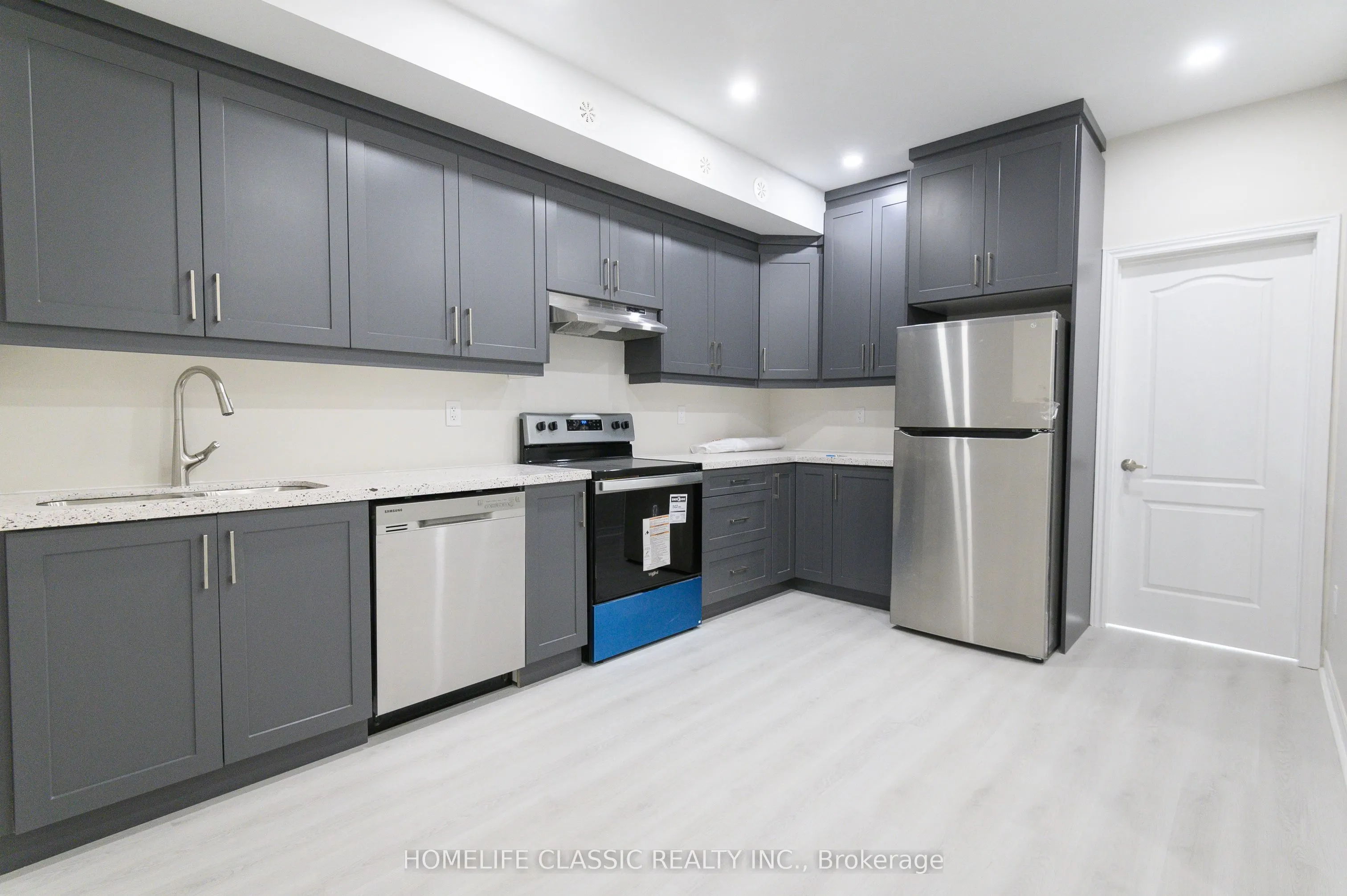 2915 Bur Oak Avenue, #1st Fl.