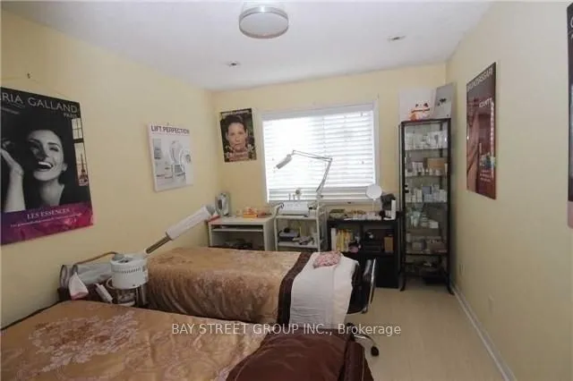 2 Cox Boulevard, #2