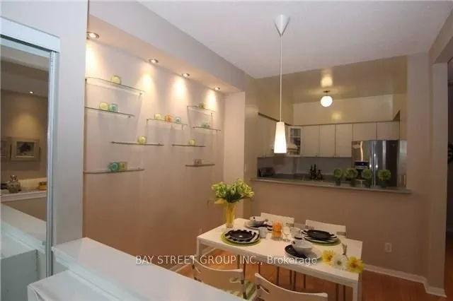 2 Cox Boulevard, #2