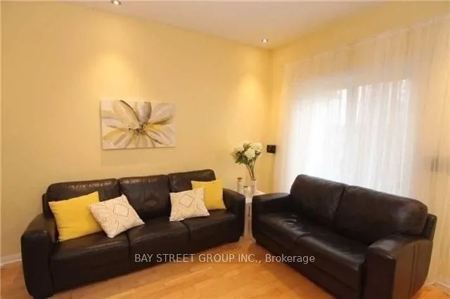 2 Cox Boulevard, #2