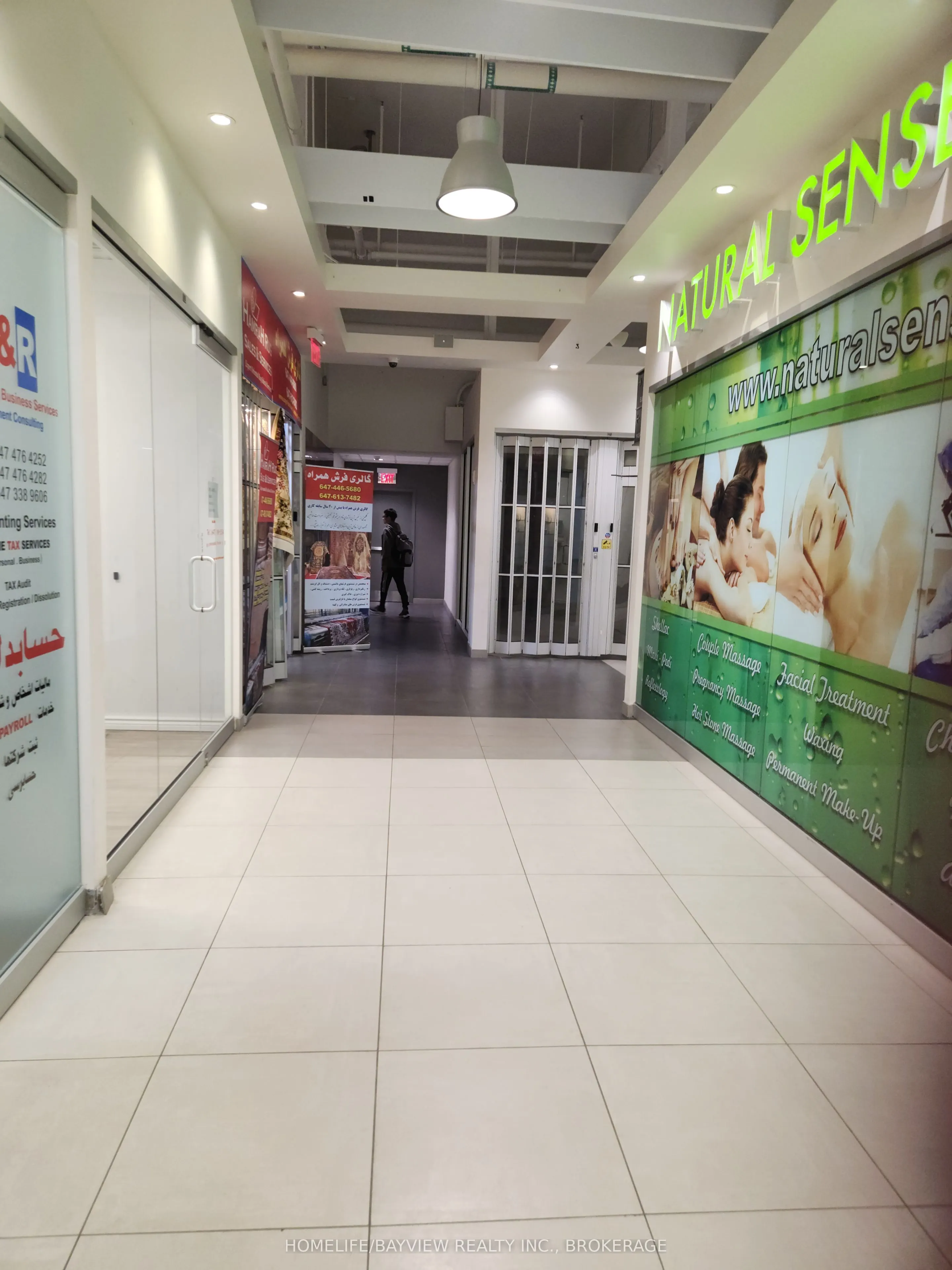 7181 Yonge Street, #89