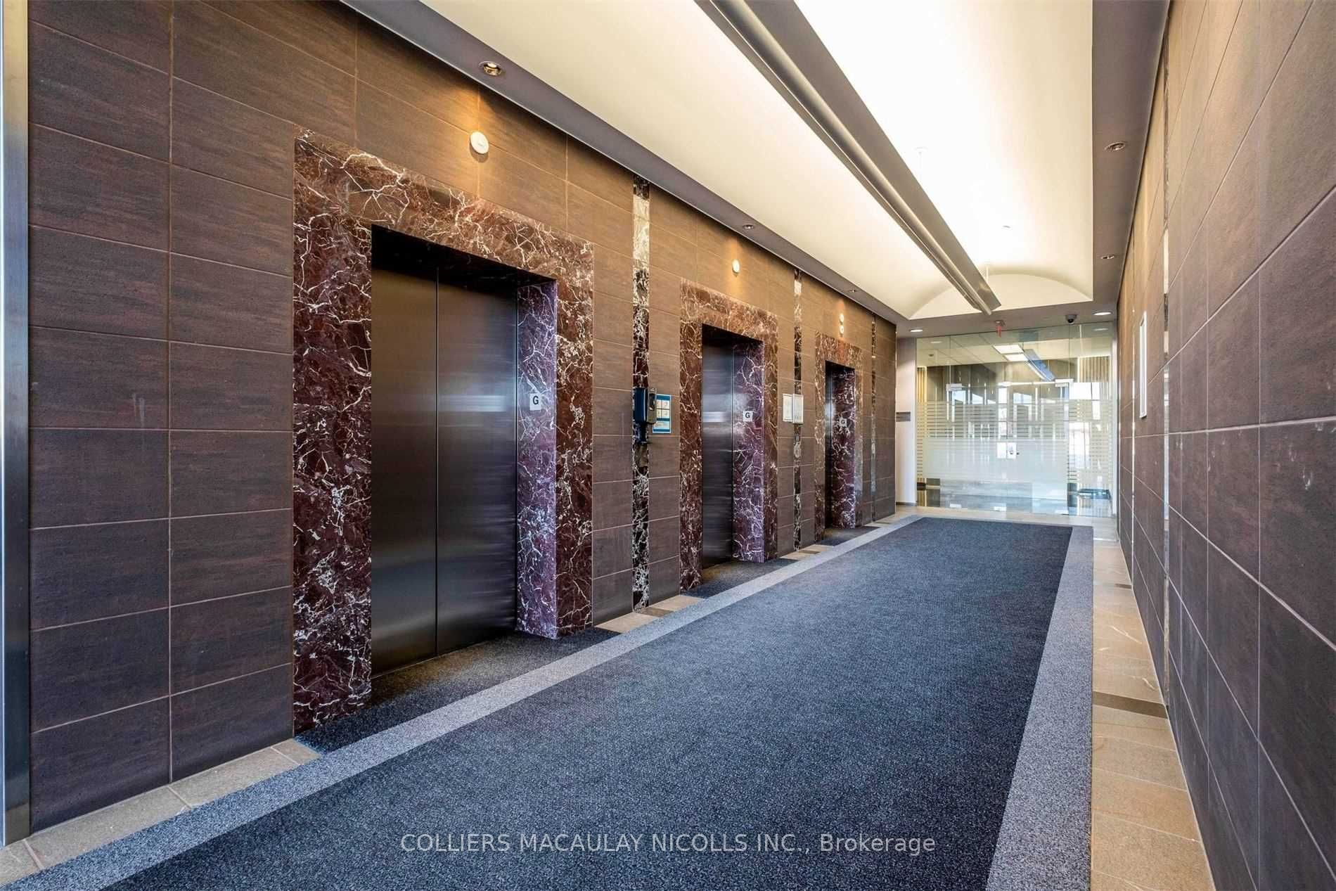 15 Allstate Parkway, #200