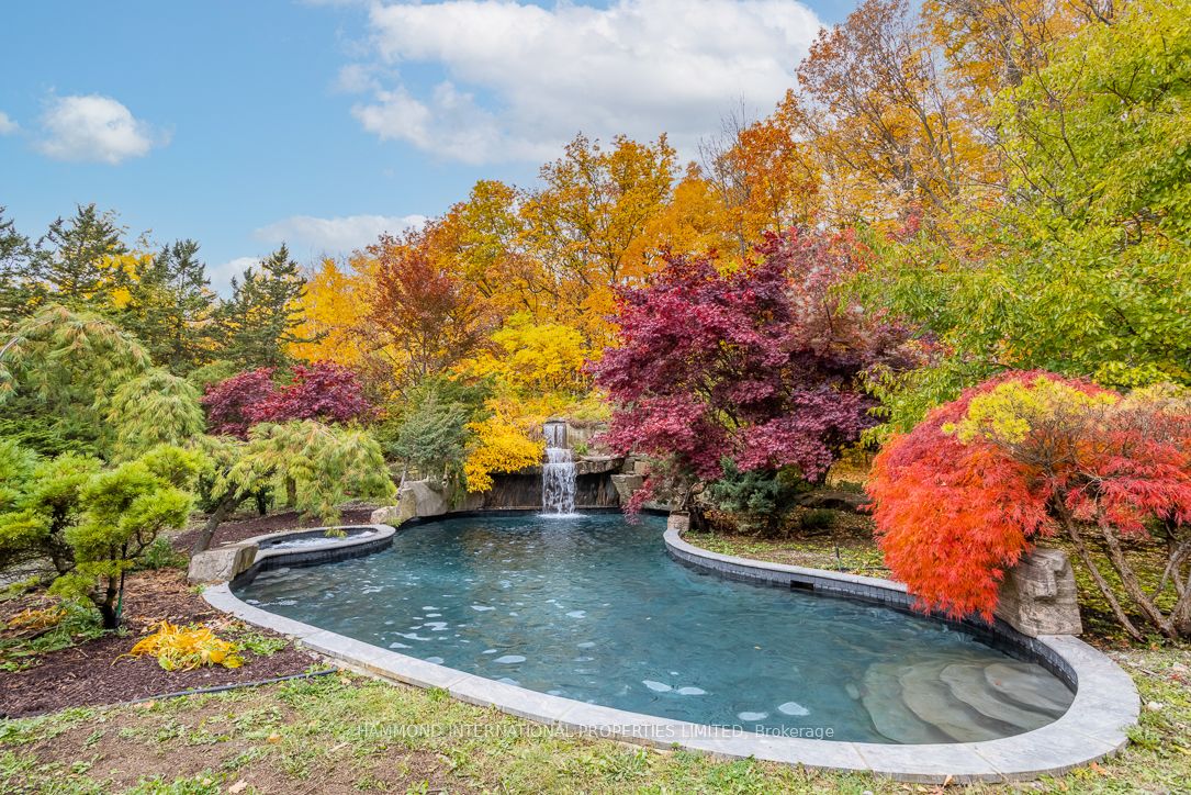 76 Quail Run Boulevard
