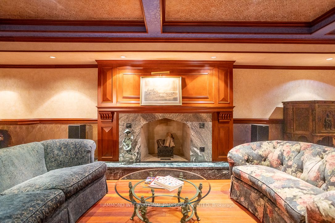 76 Quail Run Boulevard