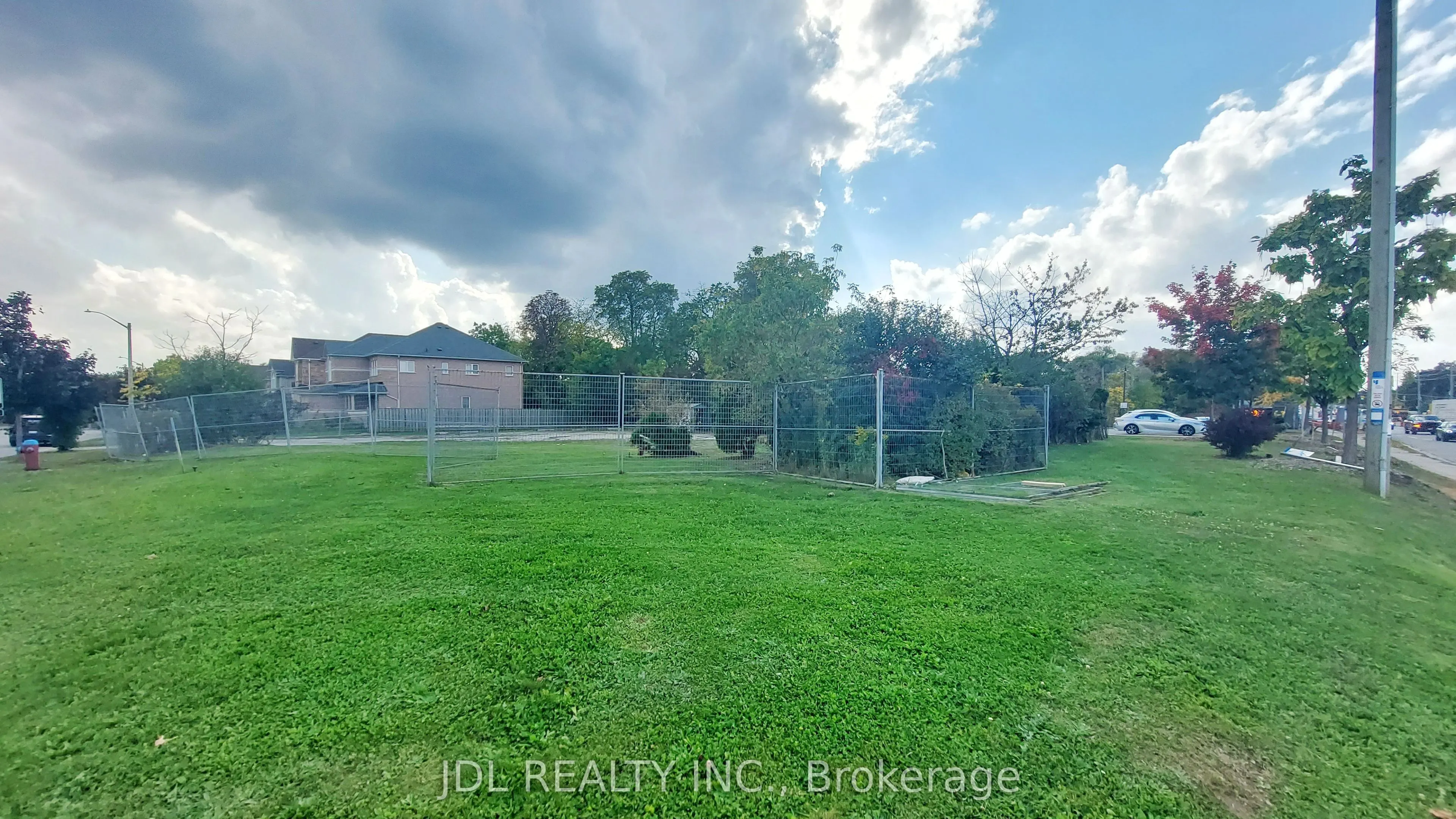 1061 Elgin Mills Road E