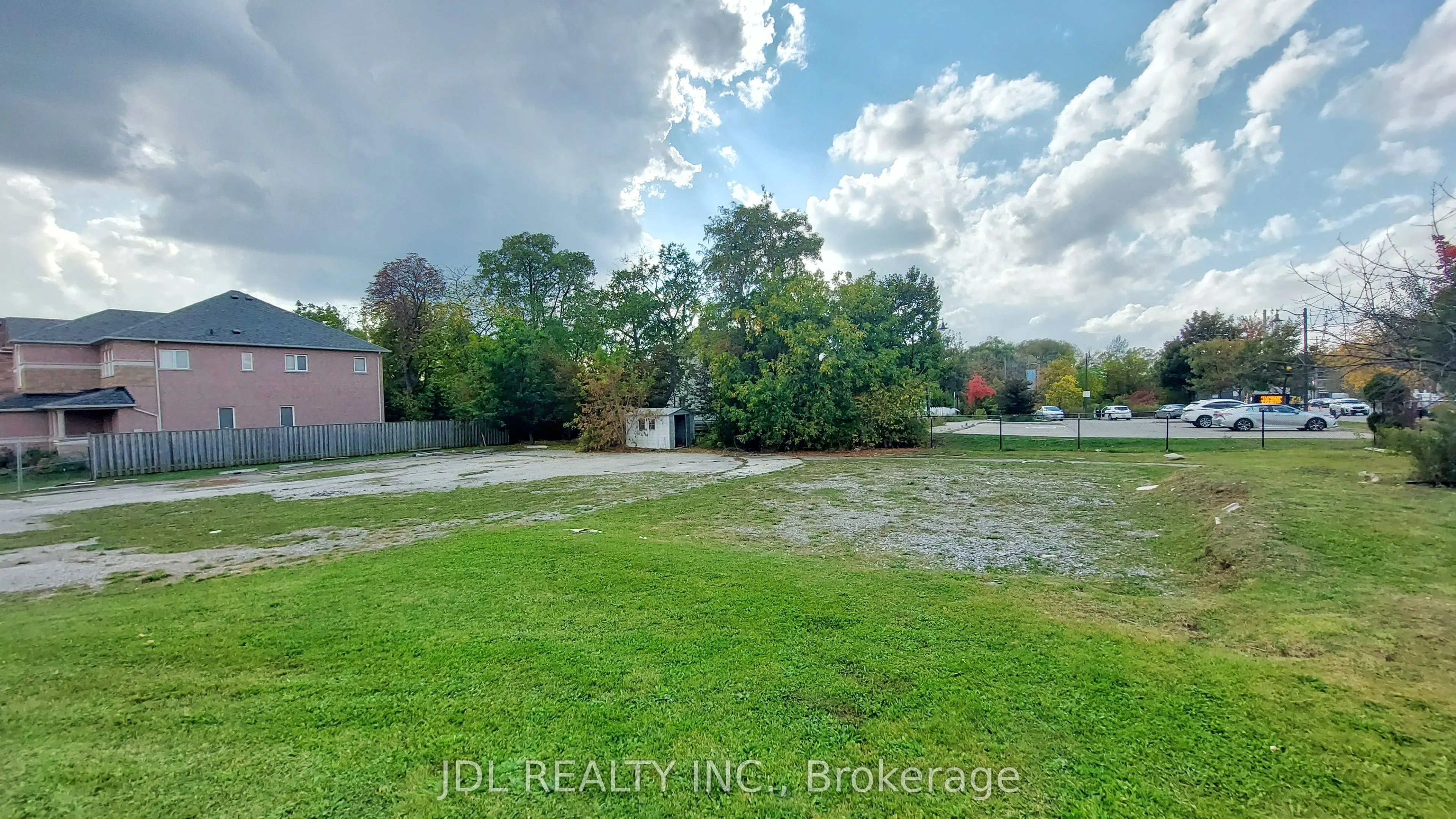 1061 Elgin Mills Road E