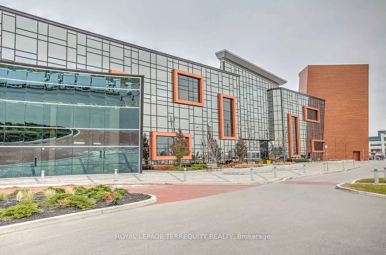7250 Keele Street, #252