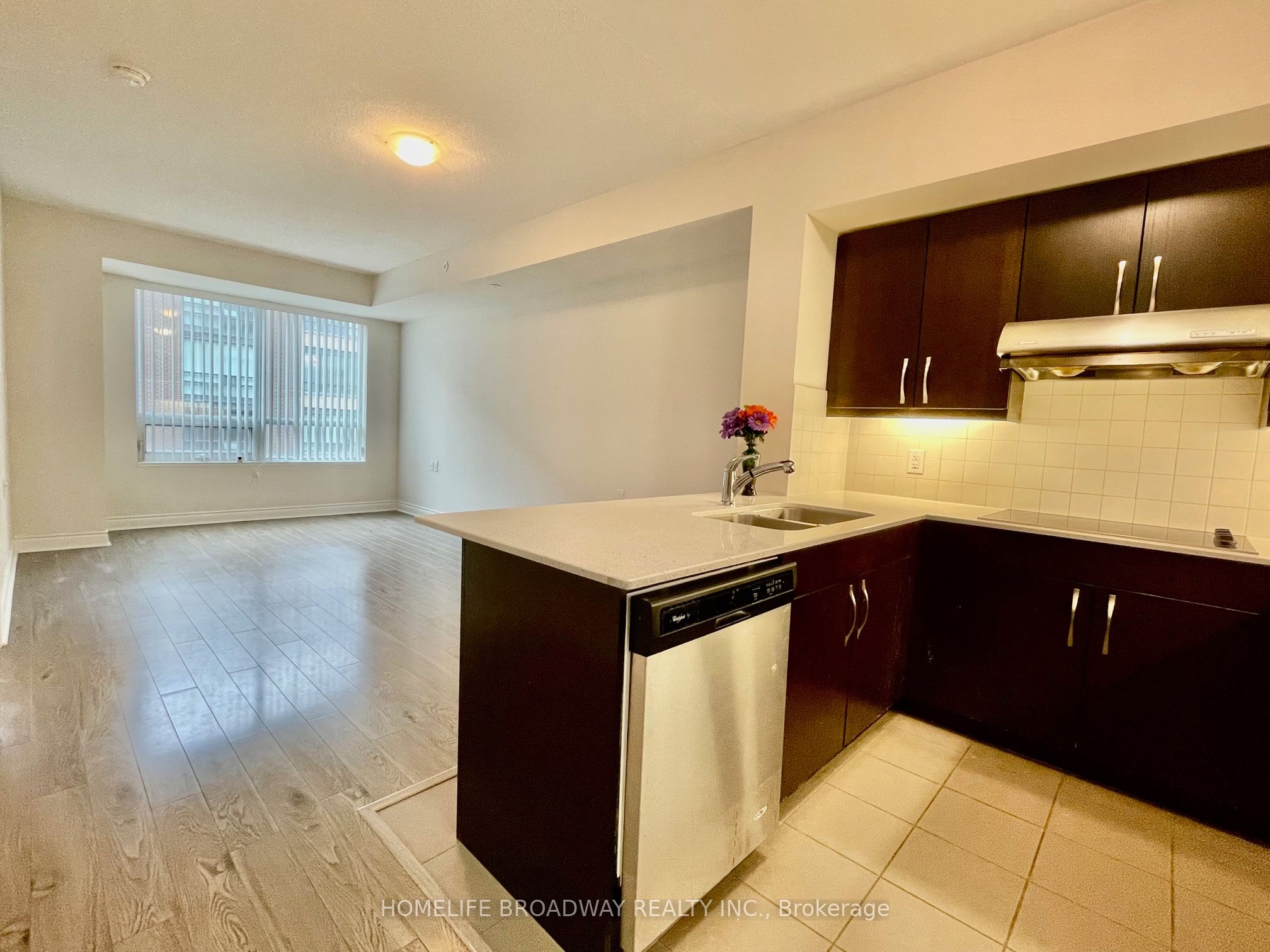 1 Sun Yat-Sen Avenue, #315