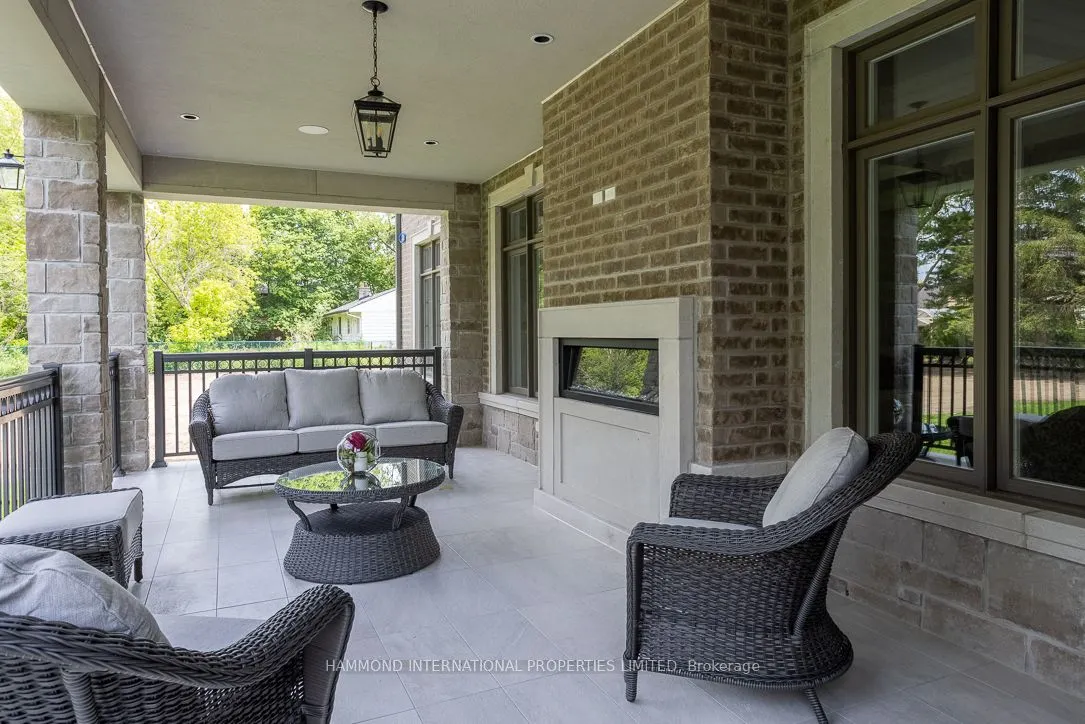 18 Denham Drive