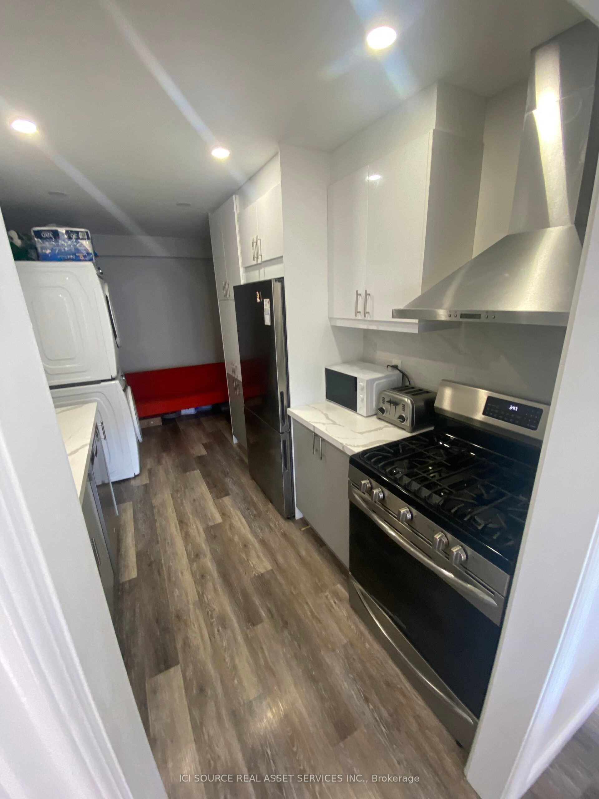 72 Adams Street #Upper