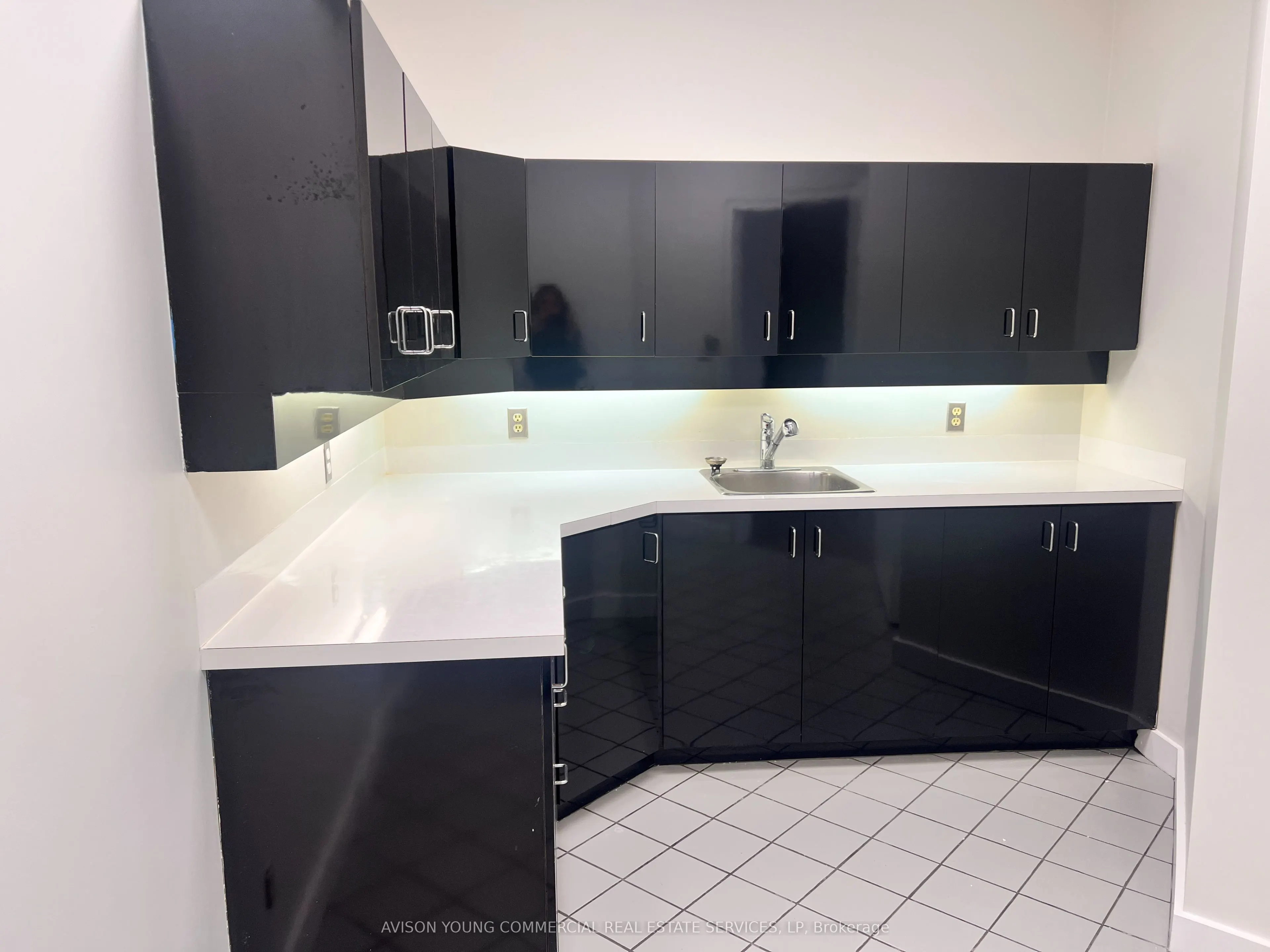 20 Valleywood Drive, #106