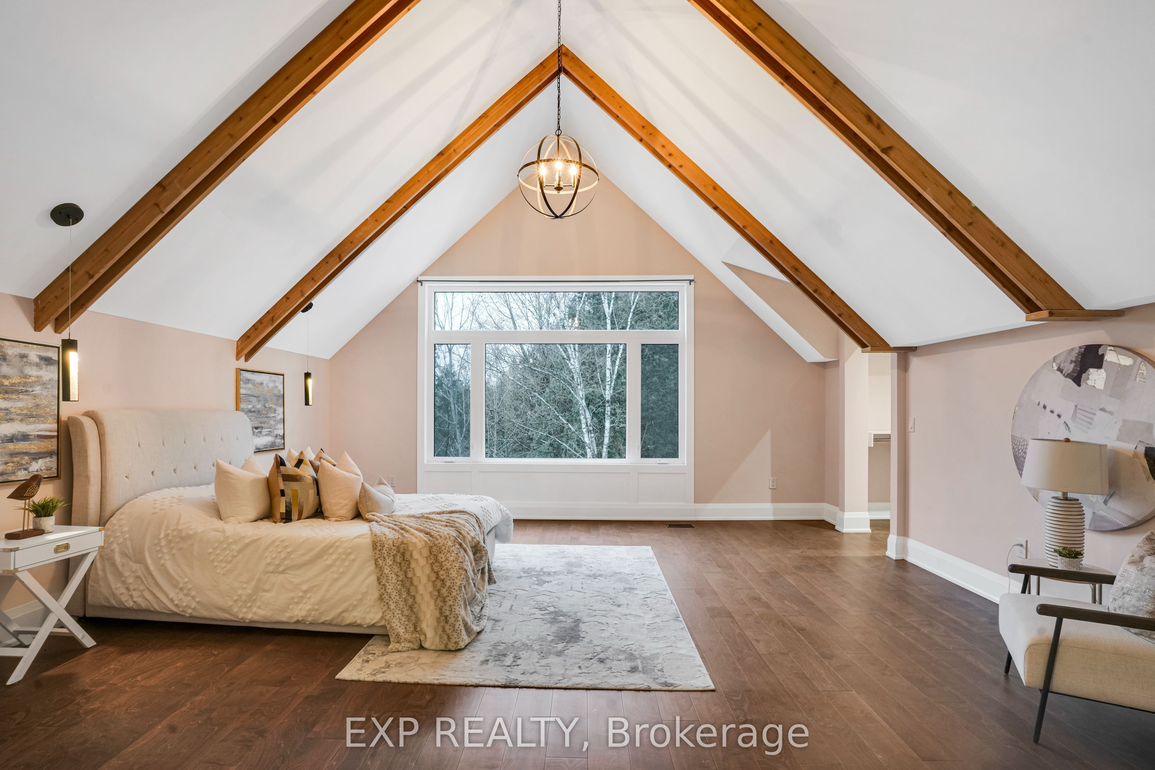 15 Glenview Heights Lane