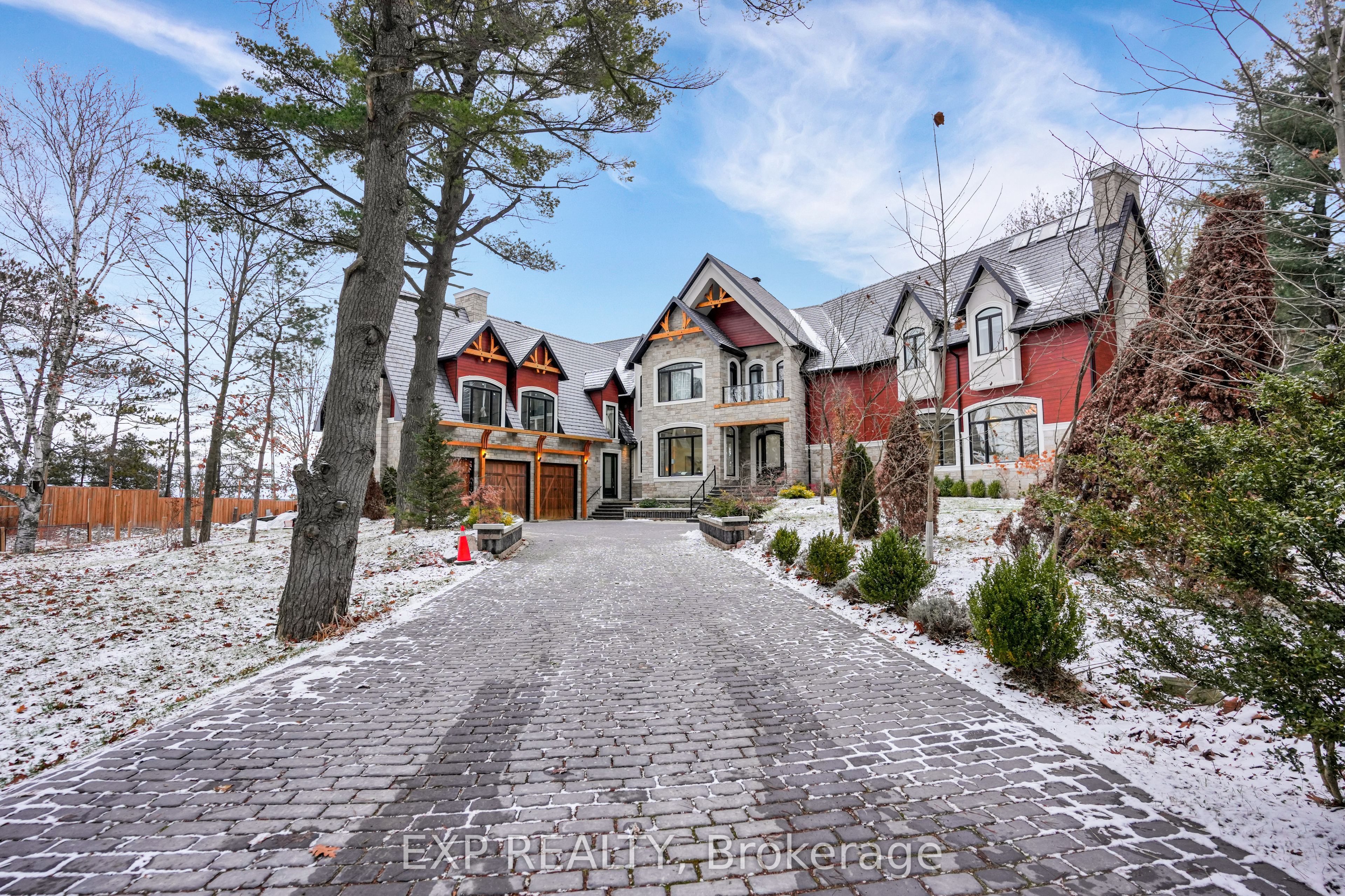 15 Glenview Heights Lane