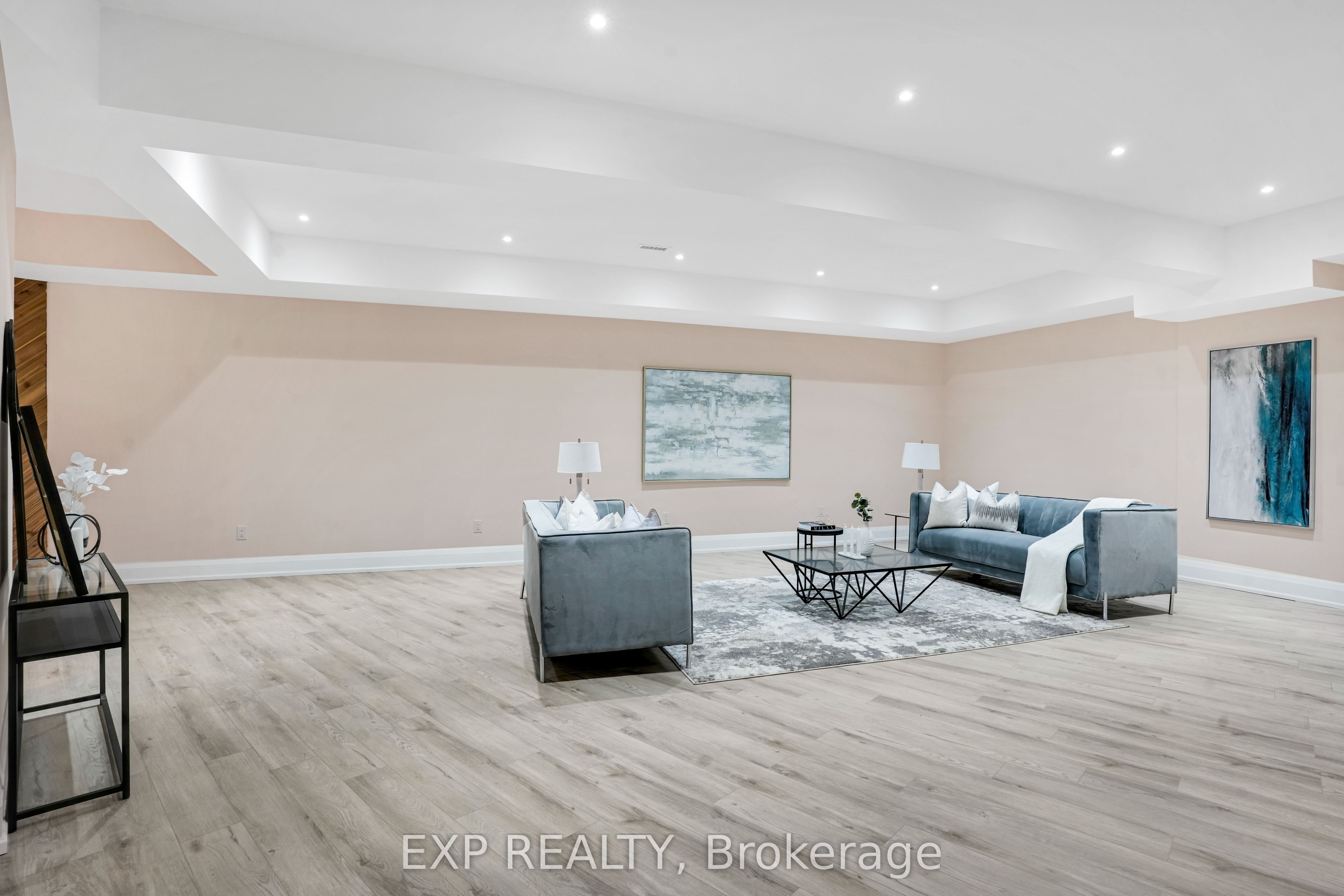15 Glenview Heights Lane