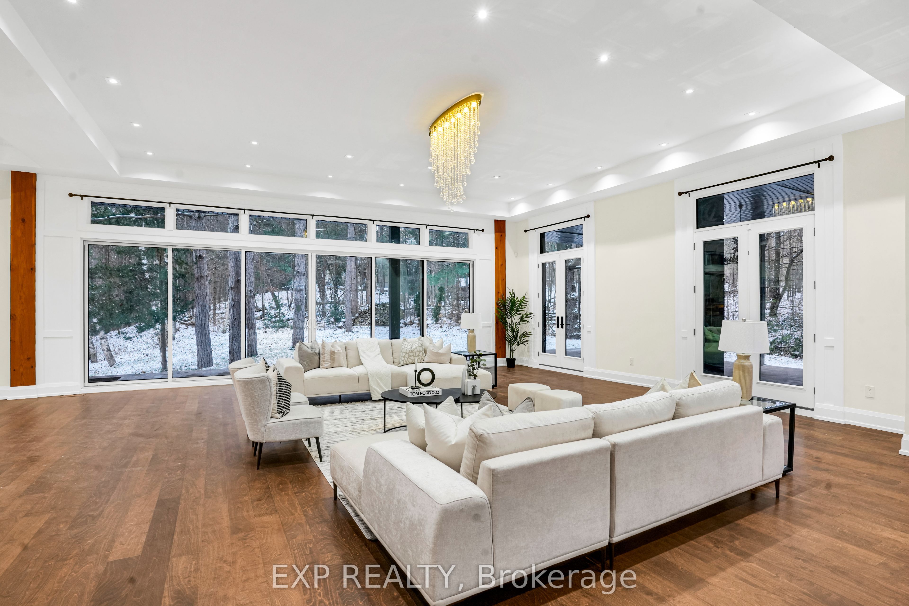 15 Glenview Heights Lane