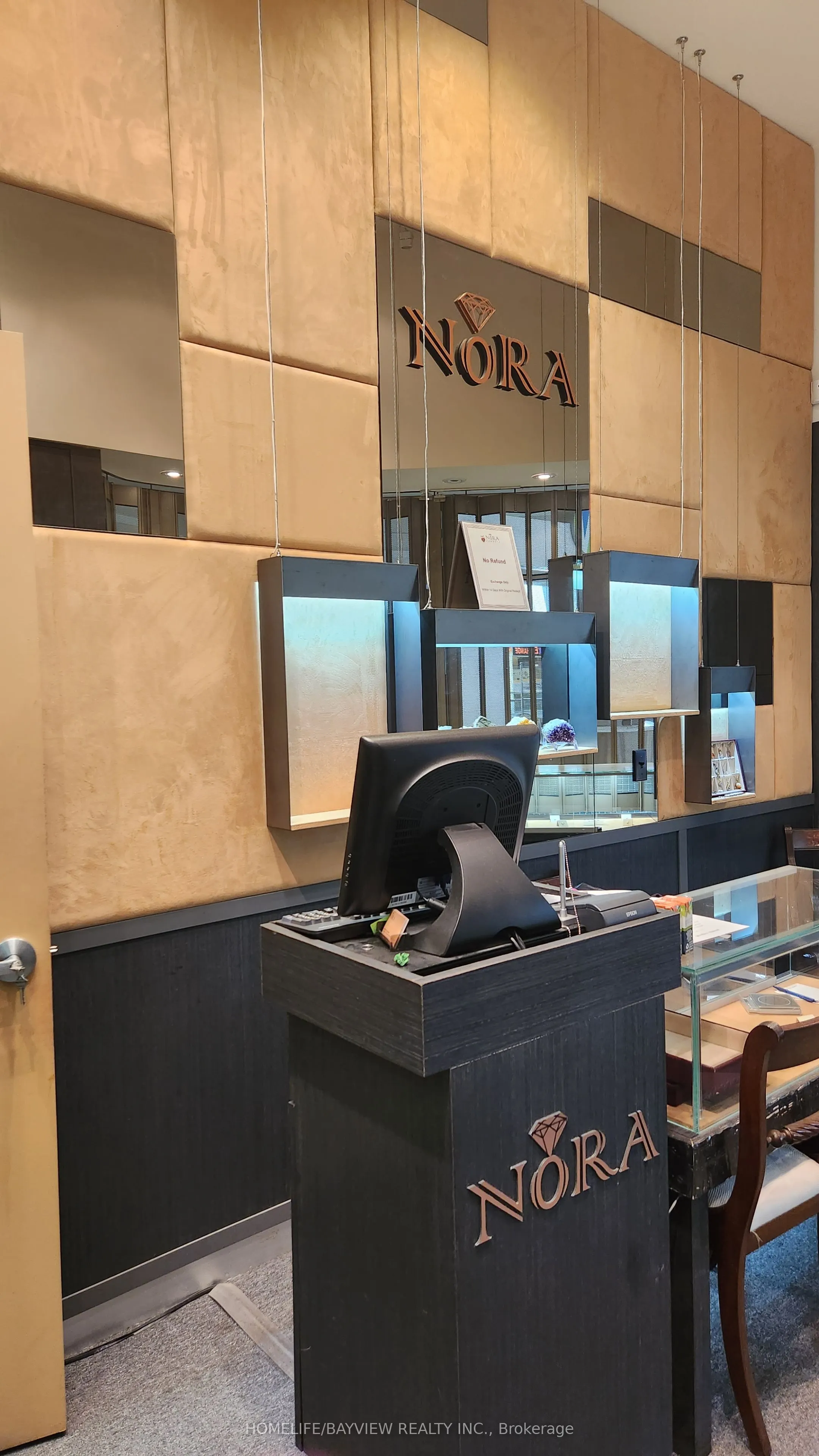7181 Yonge Street, #196