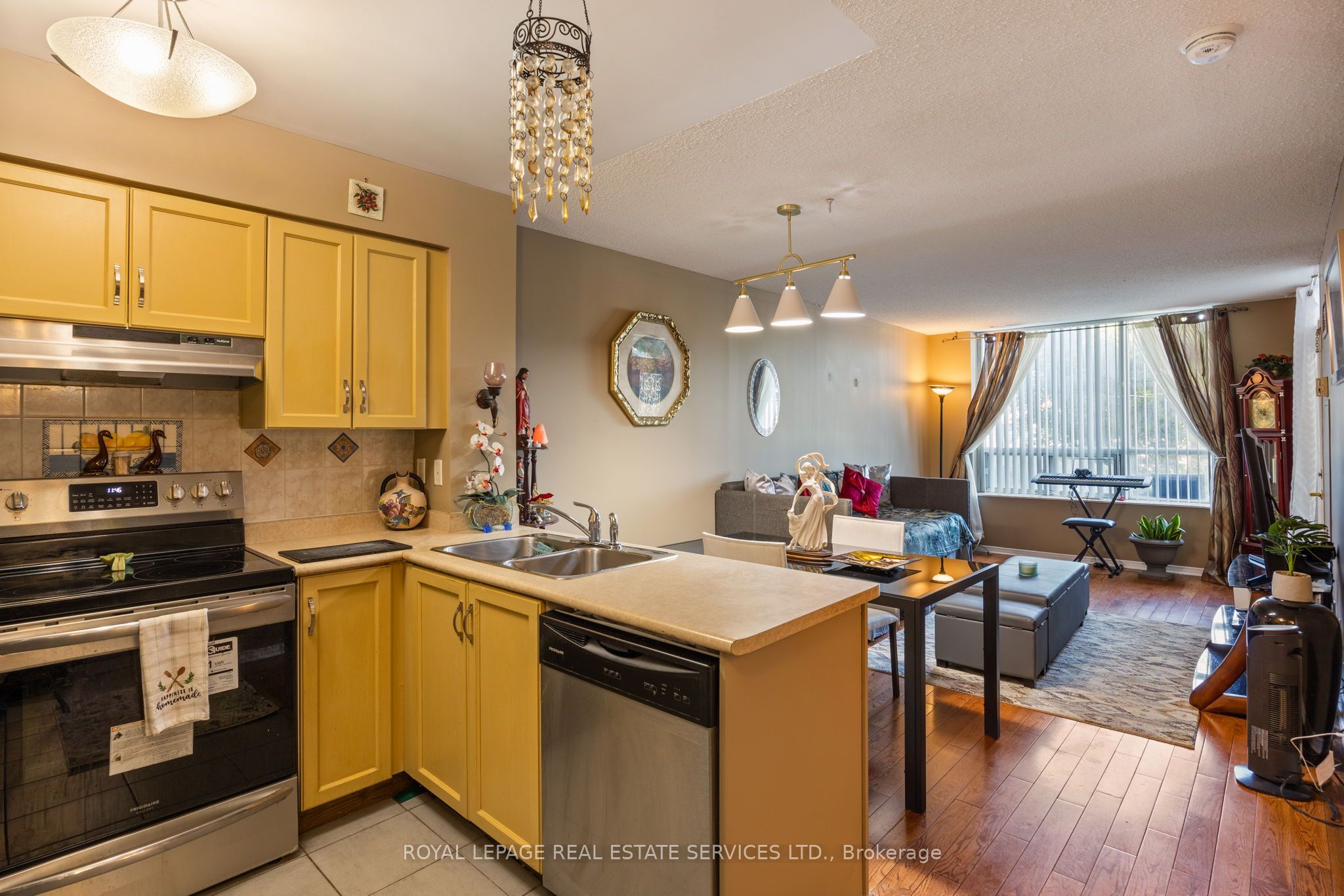 9 Northern Heights Drive, #101