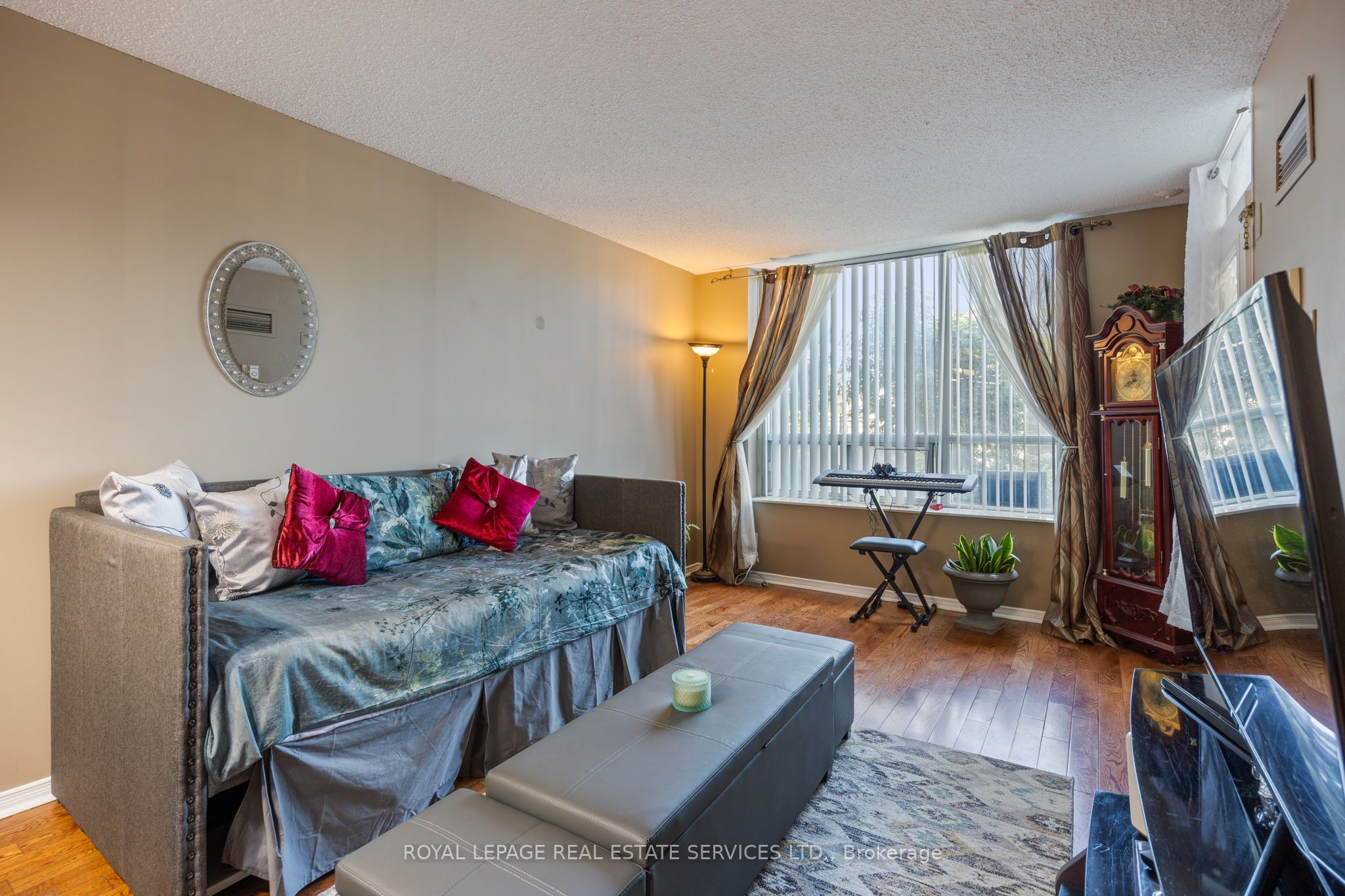9 Northern Heights Drive, #101