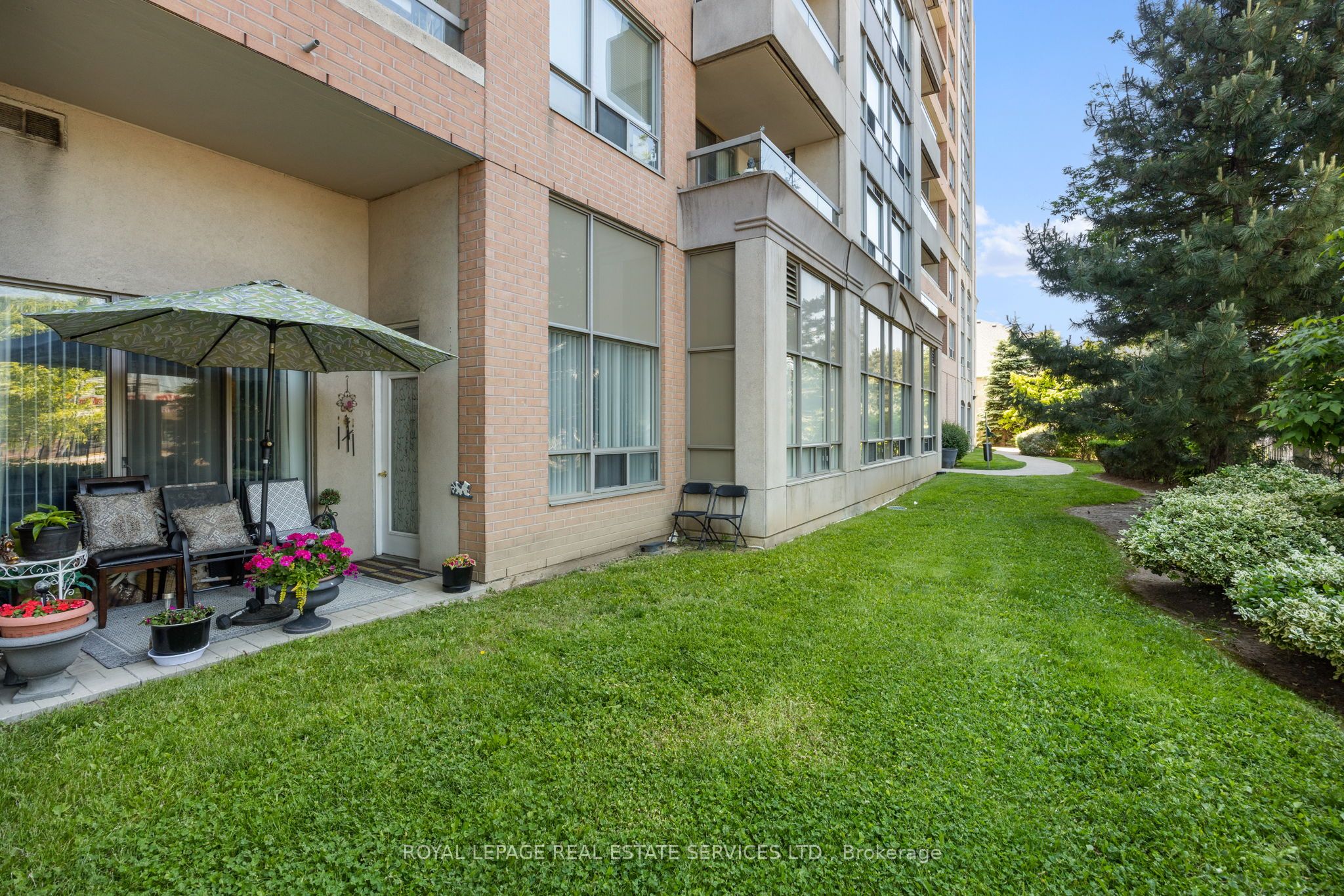 9 Northern Heights Drive, #101