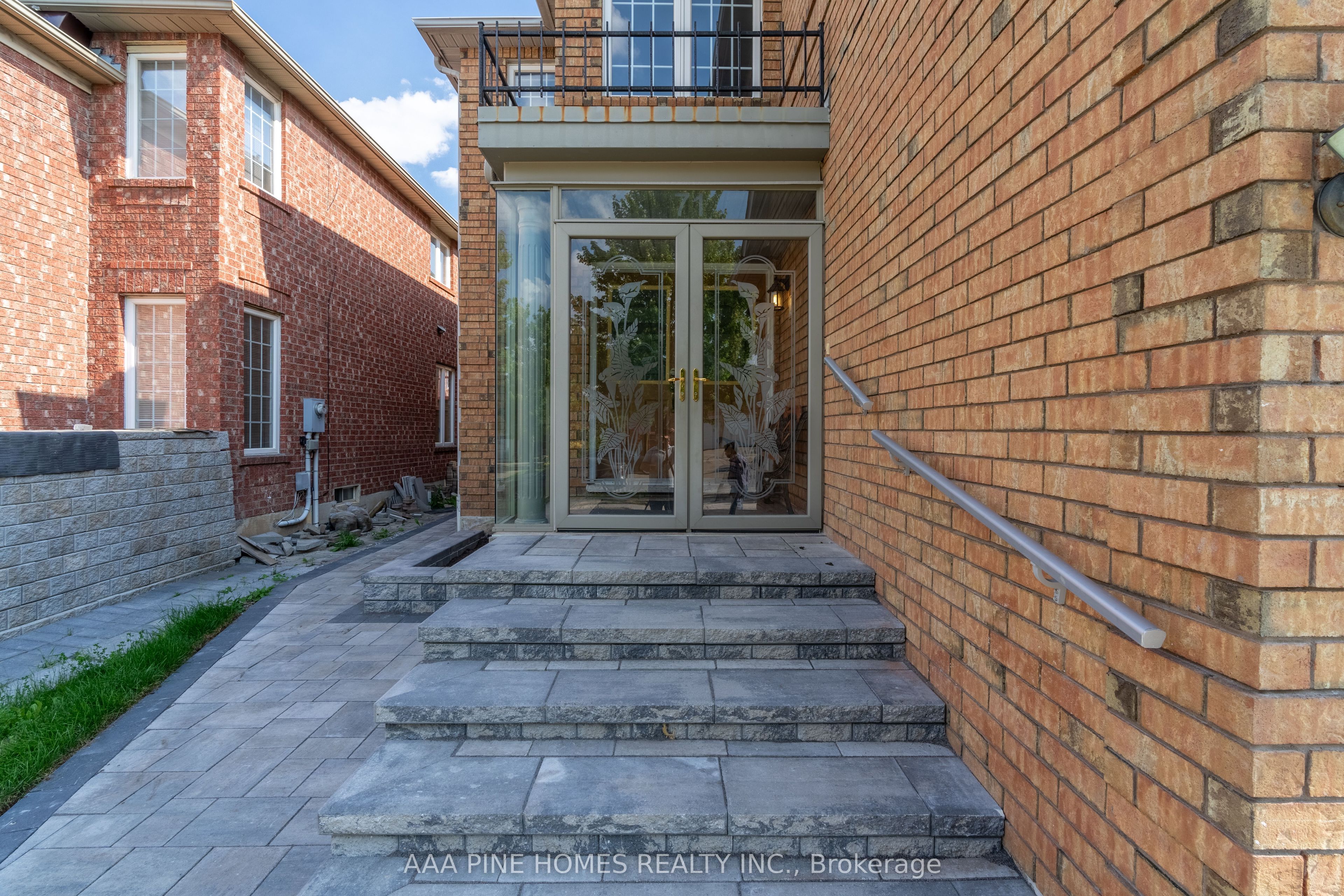 71 Redstone Road