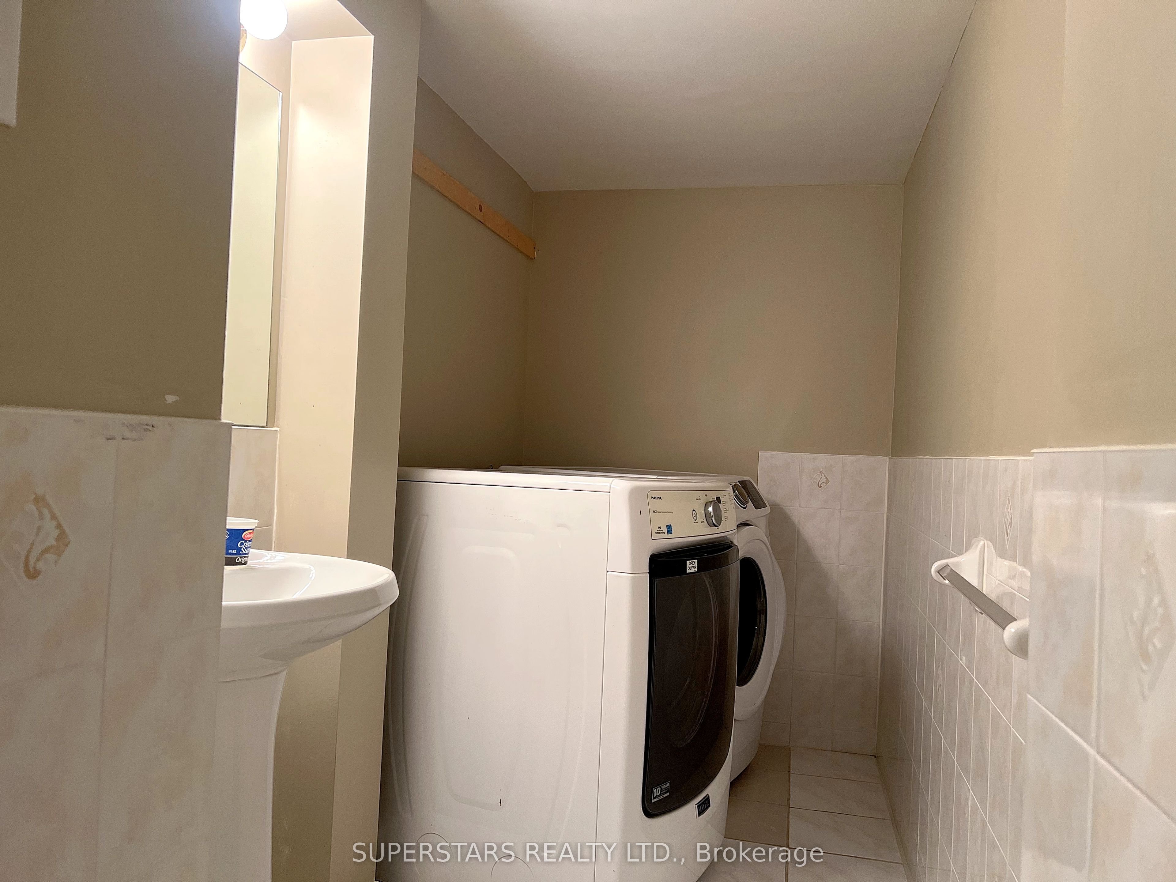28 Quantum Street #Bsmt