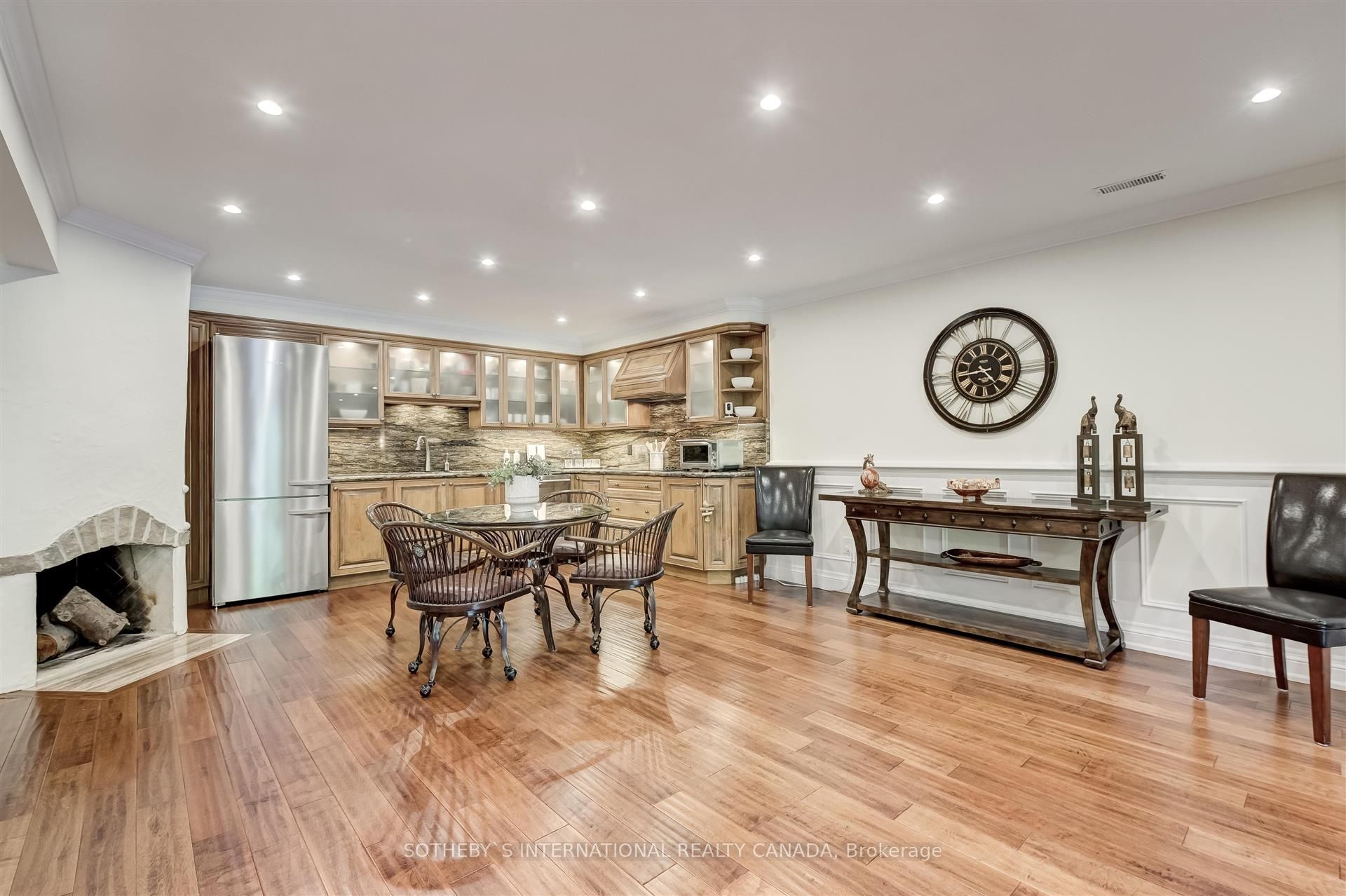 30 Kingswood Drive