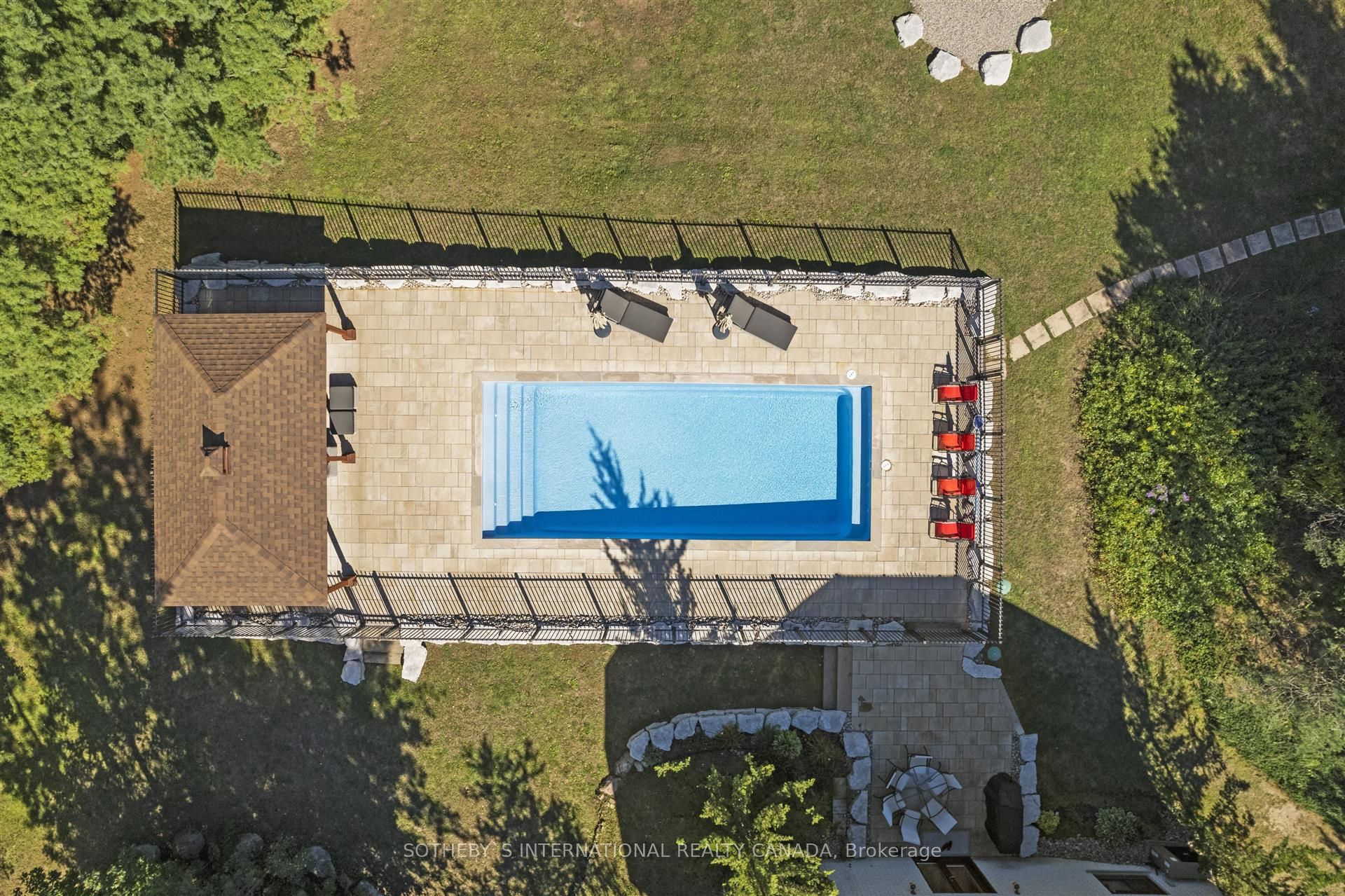 30 Kingswood Drive