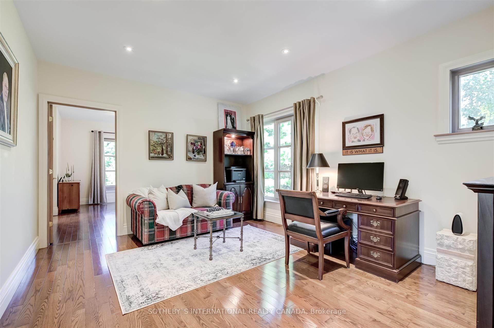 30 Kingswood Drive