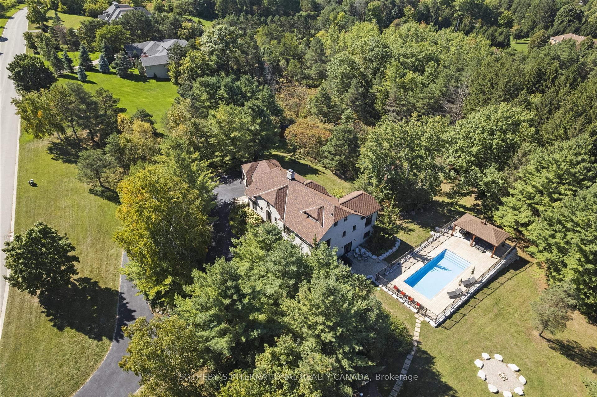 30 Kingswood Drive