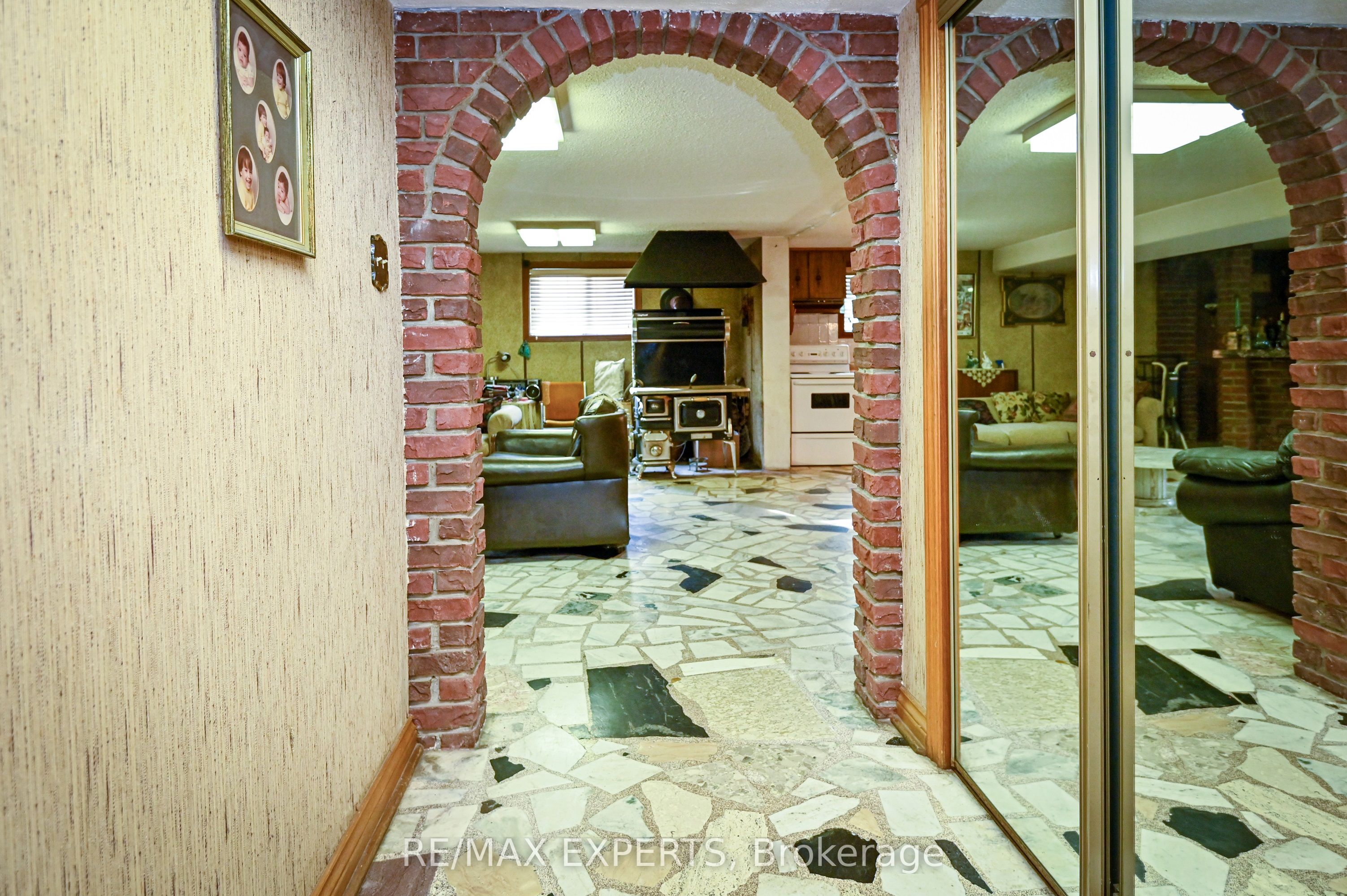 2355 Major Mackenzie Drive