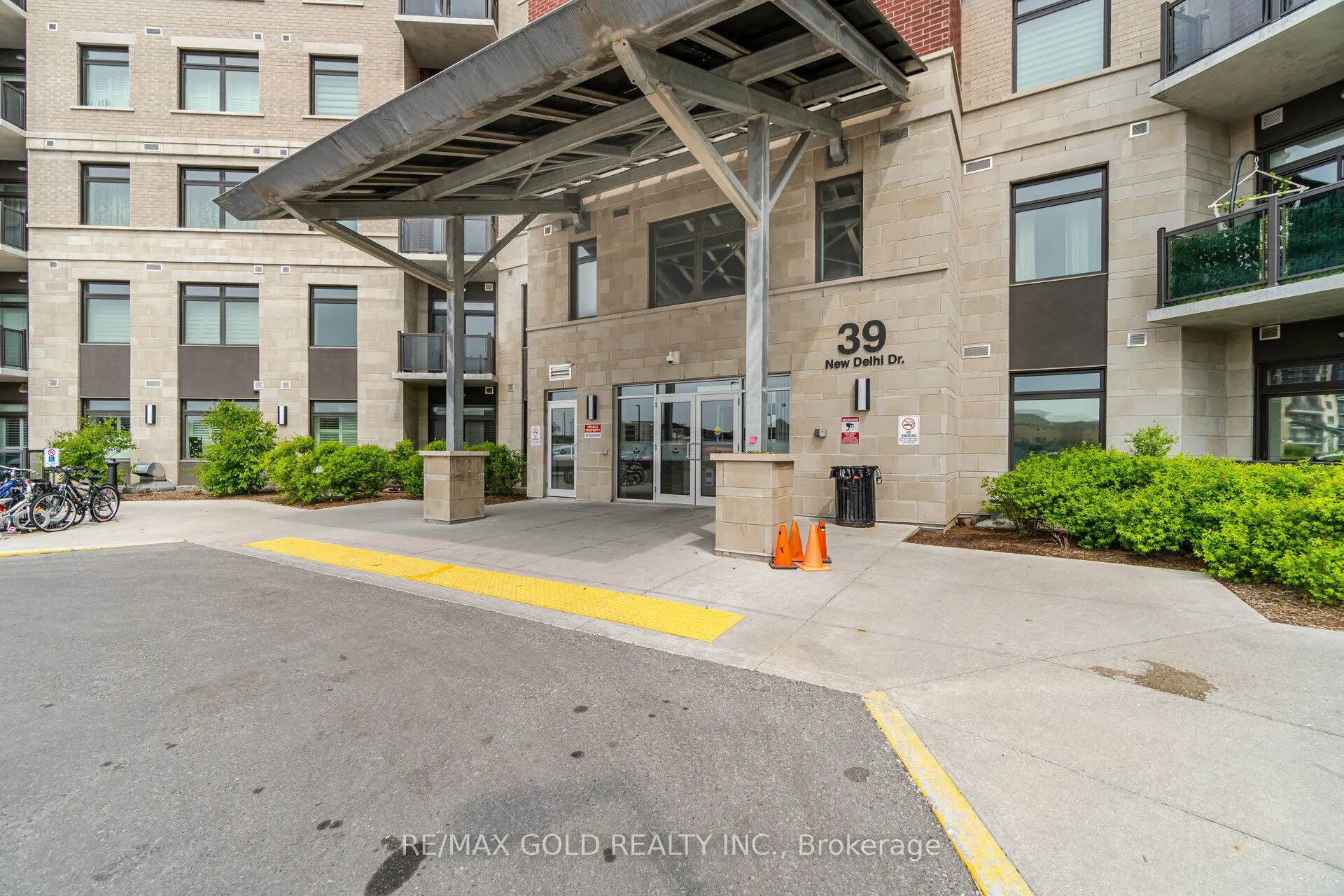 39 New Delhi Drive, #24