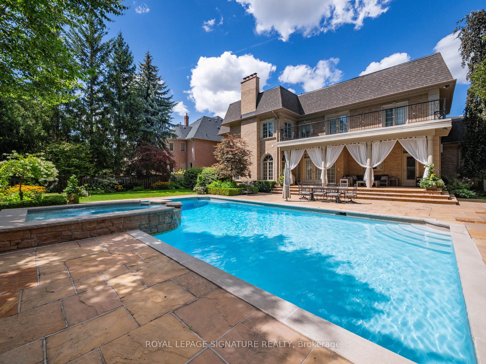 51 Renaissance Court
