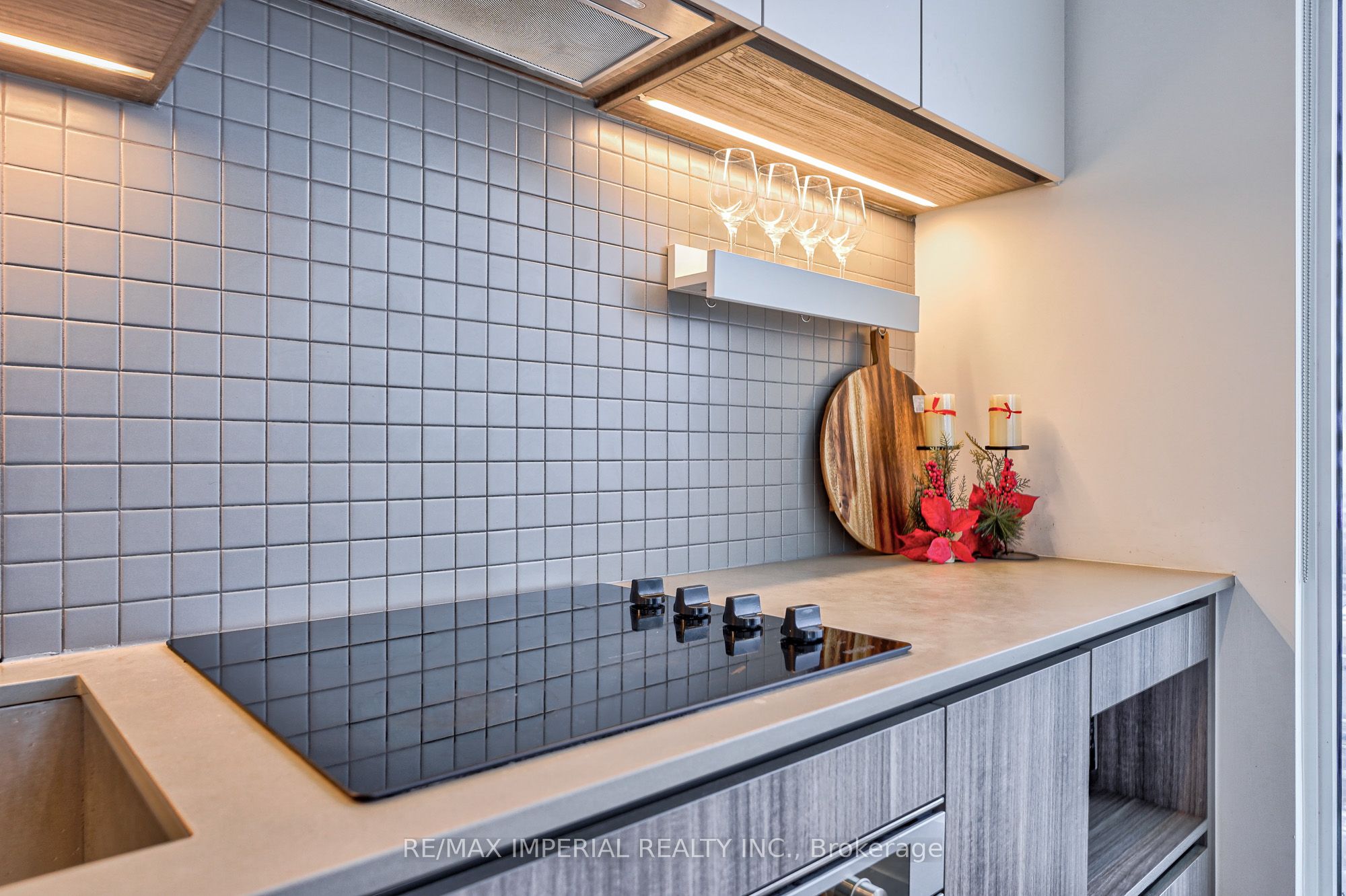 898 Portage Parkway, #2710