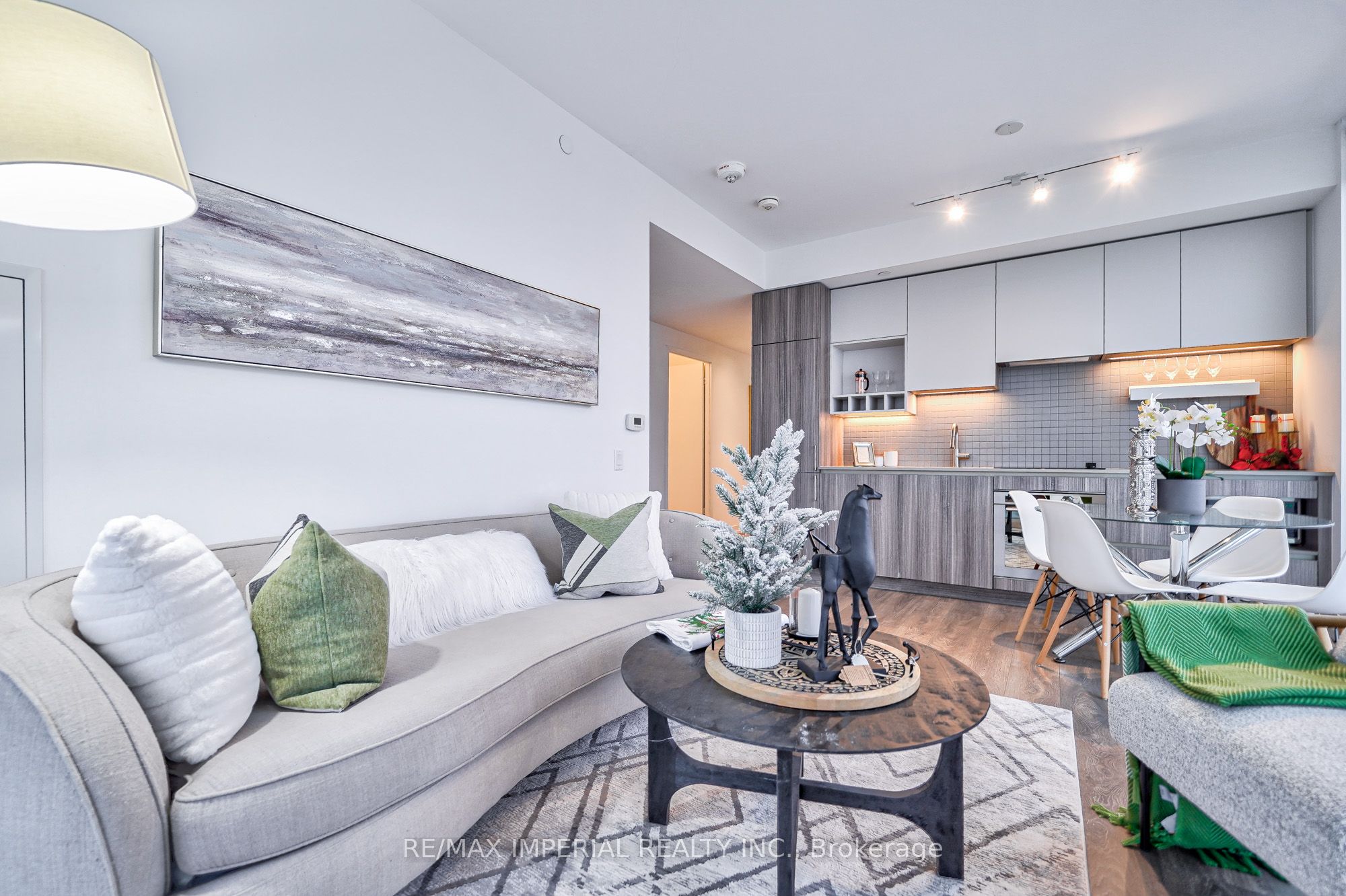 898 Portage Parkway, #2710