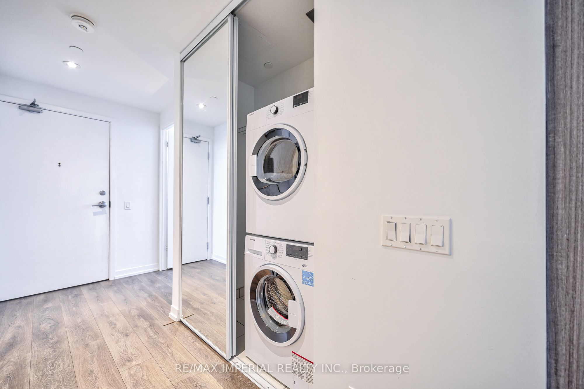 898 Portage Parkway, #2710
