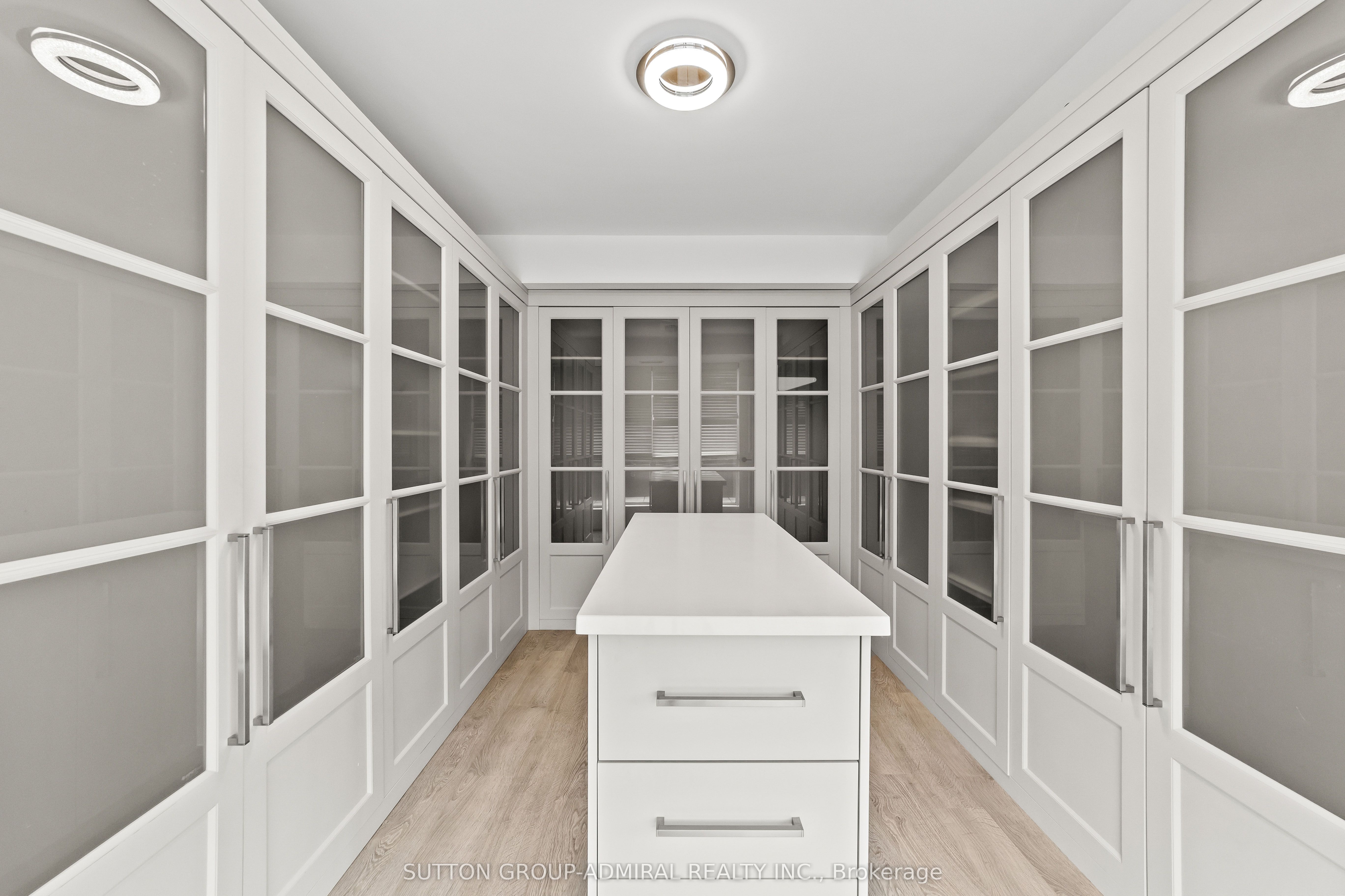 7608 Yonge Street, #514